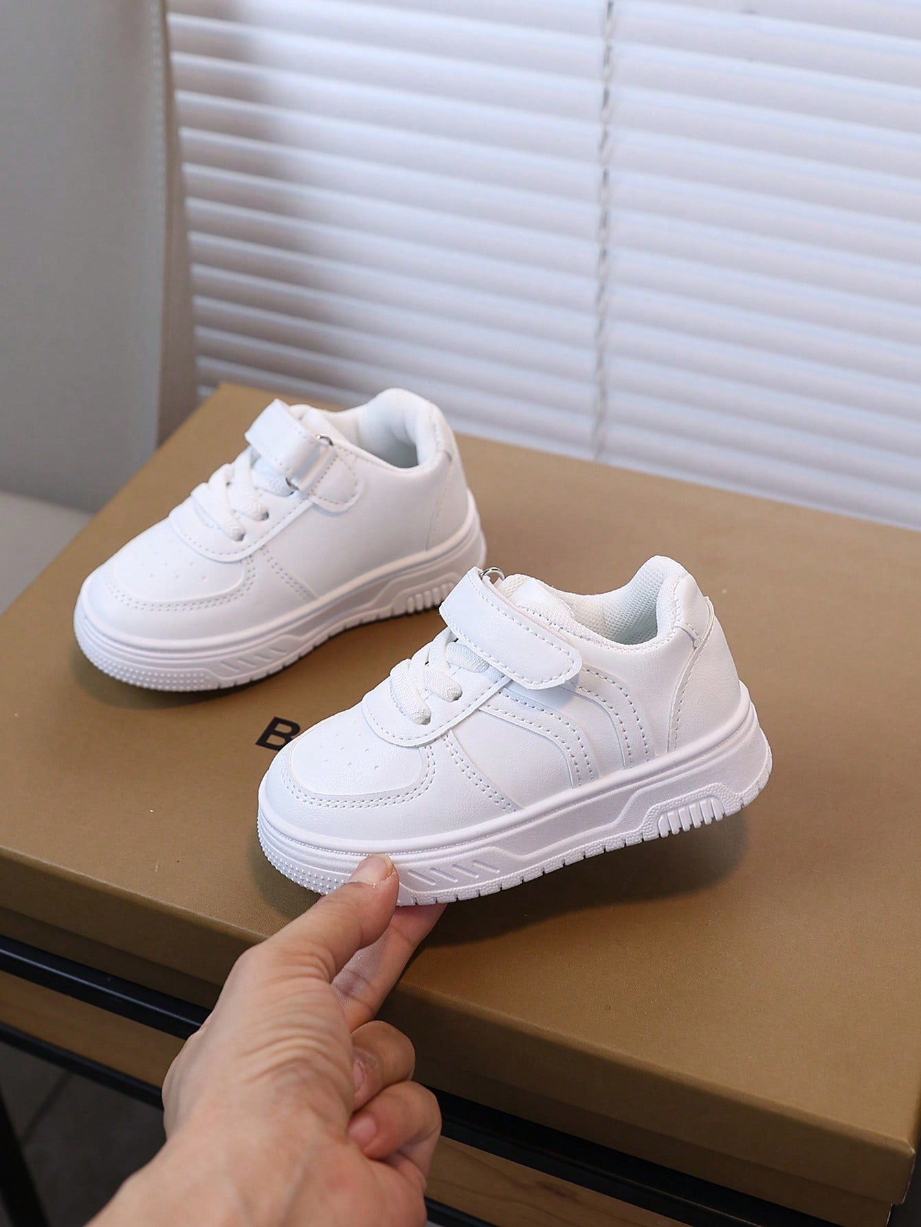 1 Pair Kids Autumn New Girls Soft Sole Slip-On Shoes, Baby Fashion Versatile Anti-Slip Tennis Shoes