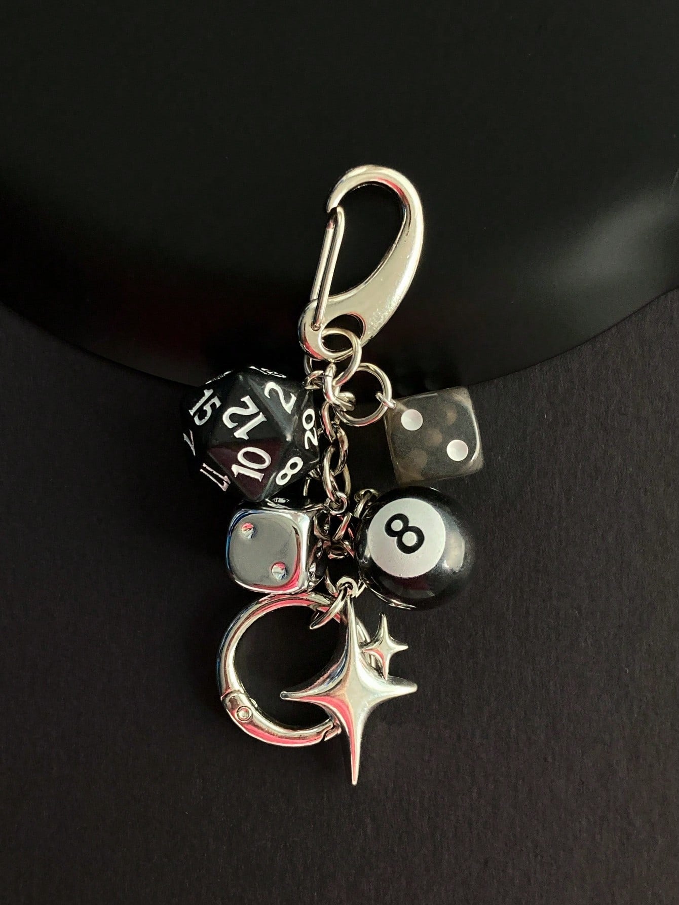 1pc Unisex Handmade Dice Keychain, Edgy Y2K Subculture Accessory, Billiard 8 Ball Pendant, Bag Decoration