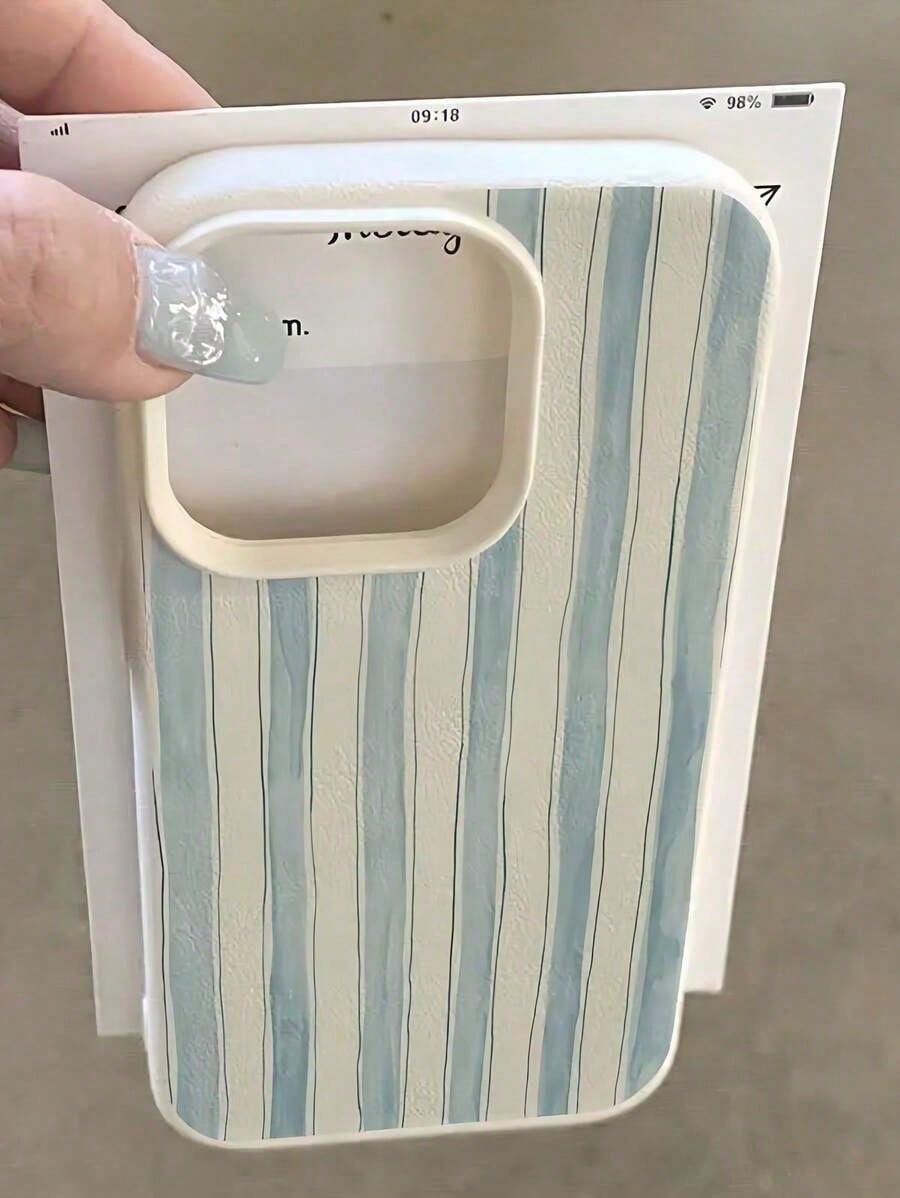 1pc White Wavy Blue Striped Pattern Full Coverage TPU Shockproof Phone Case Compatible With Apple 16, 15, 14, 13, 12, 11 Pro Max, And Series