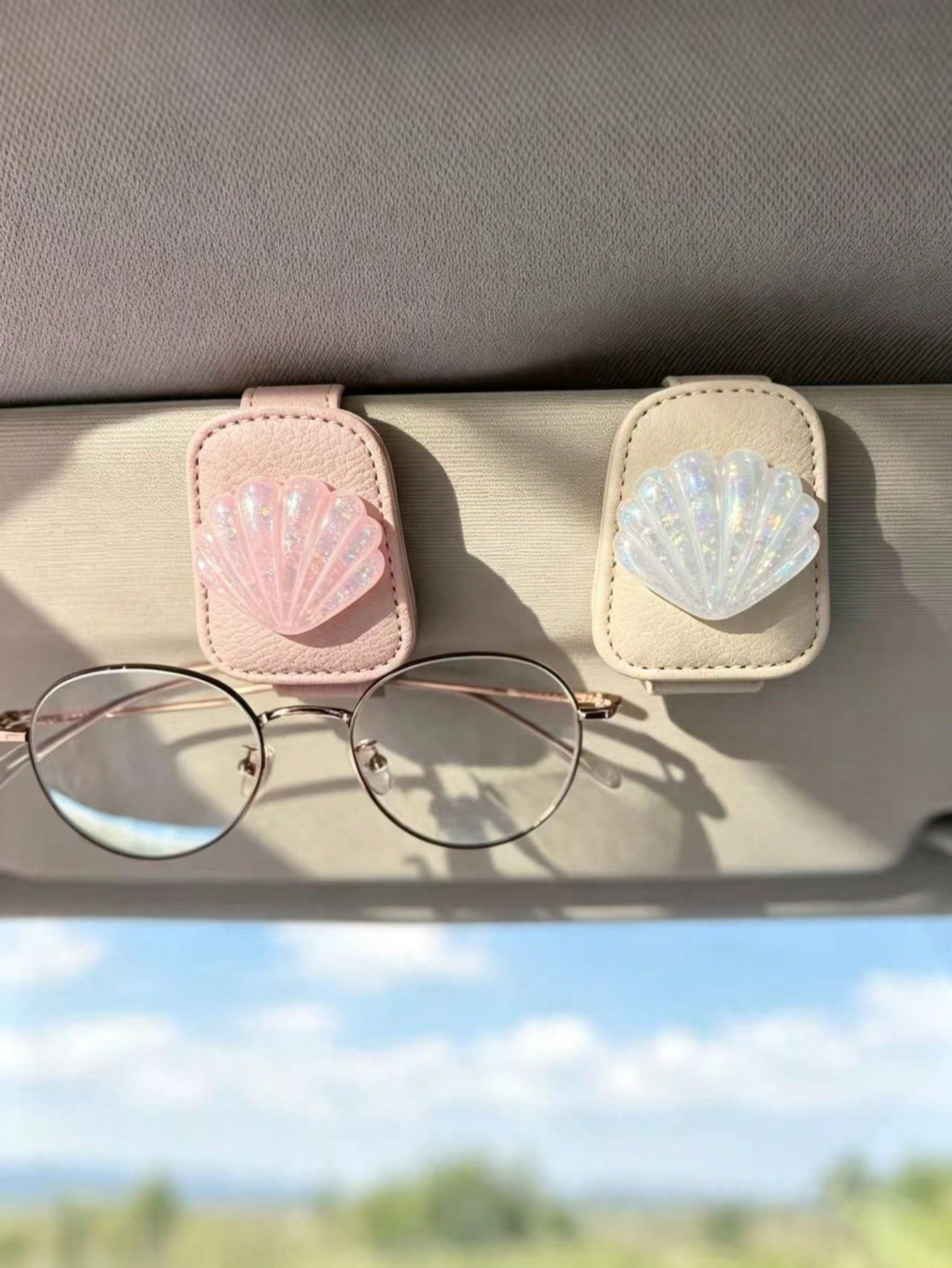 Glitter Shell Soft Leather Car Glasses Clip, Pink And Beige, Universal Car Sun Visor Fashion Glasses And Parking Ticket Holder