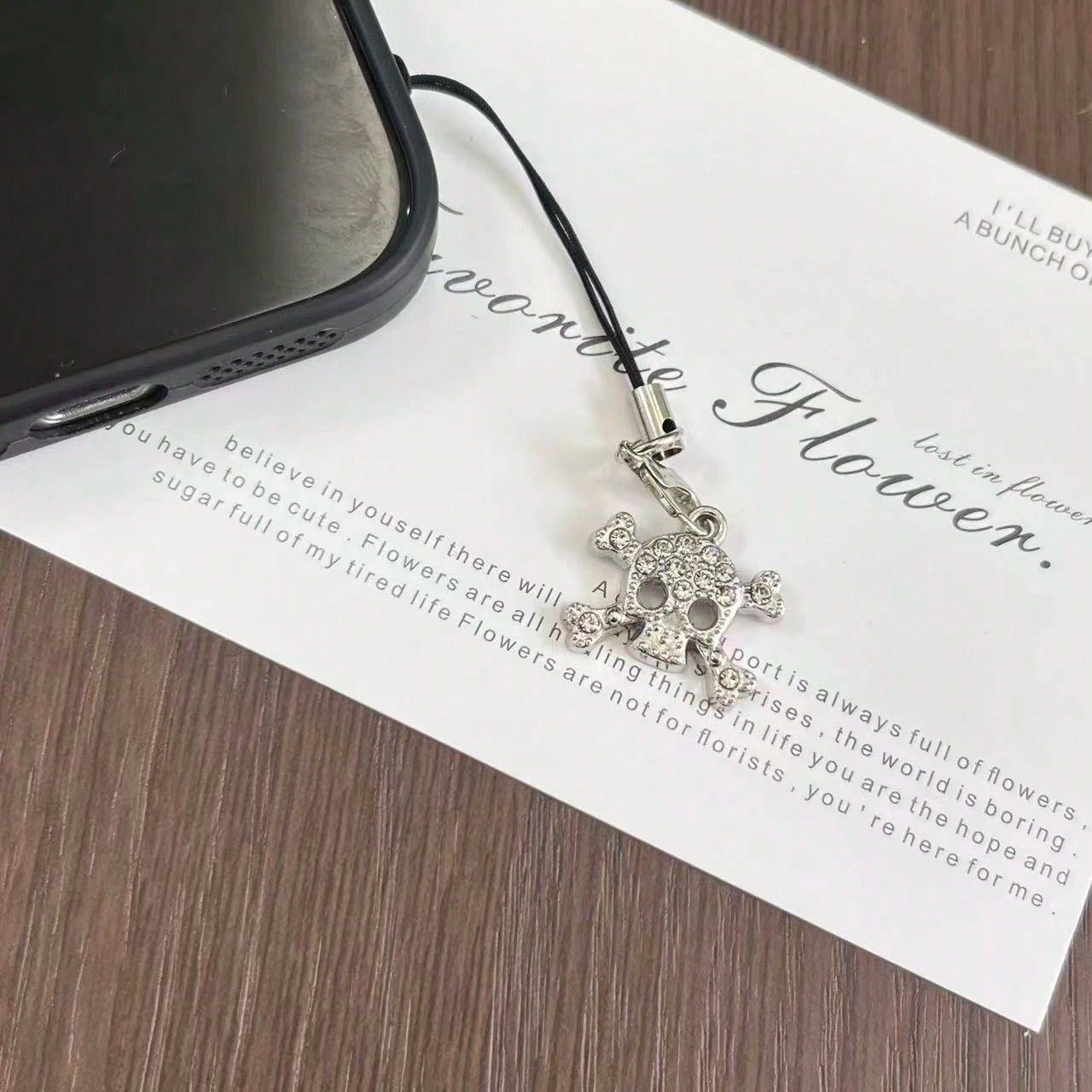 1/2pcs Diamond Skull Phone Charm, Minimalist Edgy Street Style Phone Pendant, Suitable For Smartphone, Keychain, Earphone