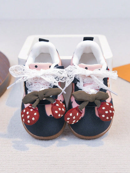 1 Pair Flat Shoes, Sweet Strawberry Infant Shoes, Soft Sole Anti-Slip Lace-Up Infant Shoes
