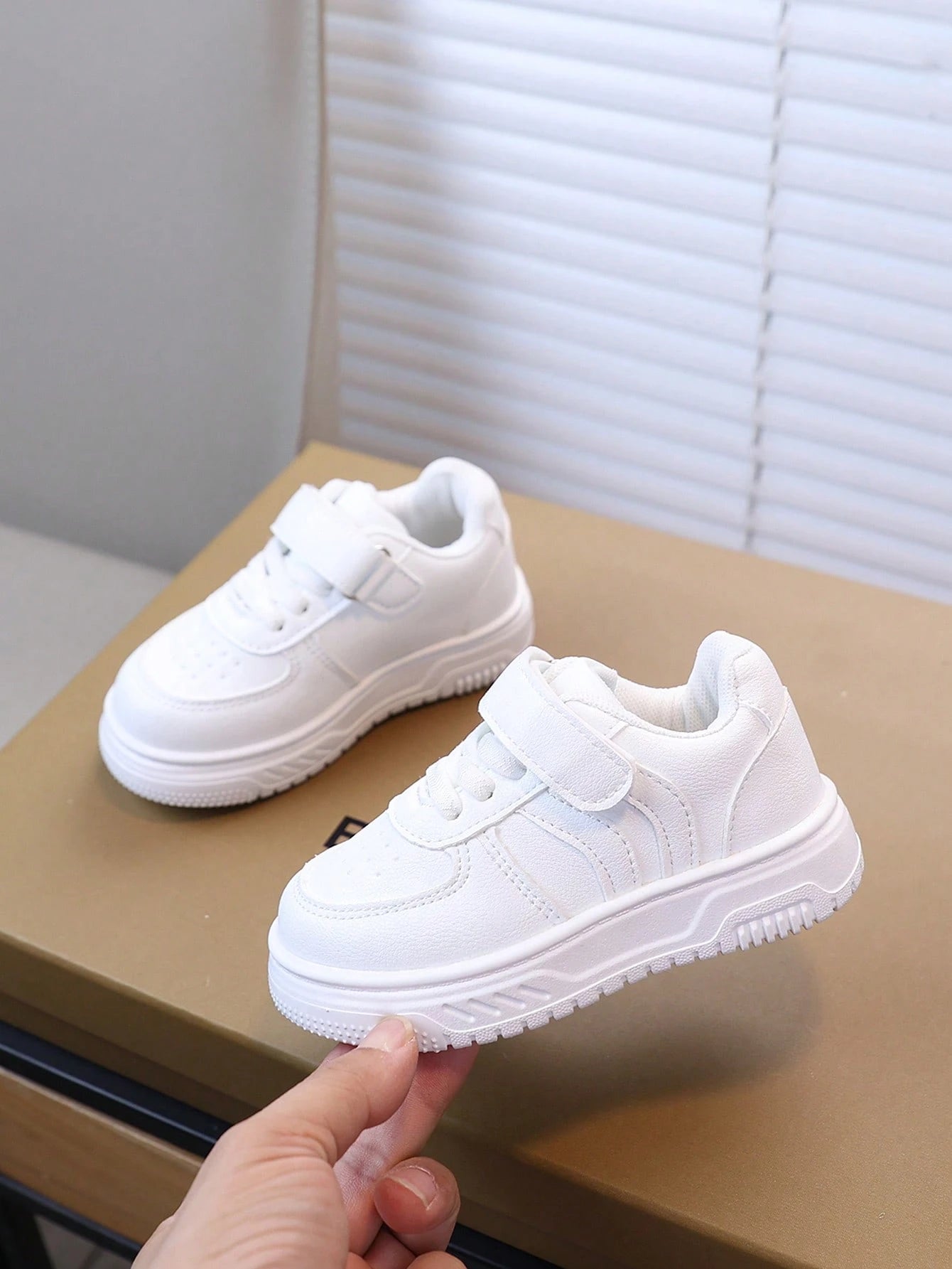 1 Pair Kids Autumn New Girls Soft Sole Slip-On Shoes, Baby Fashion Versatile Anti-Slip Tennis Shoes