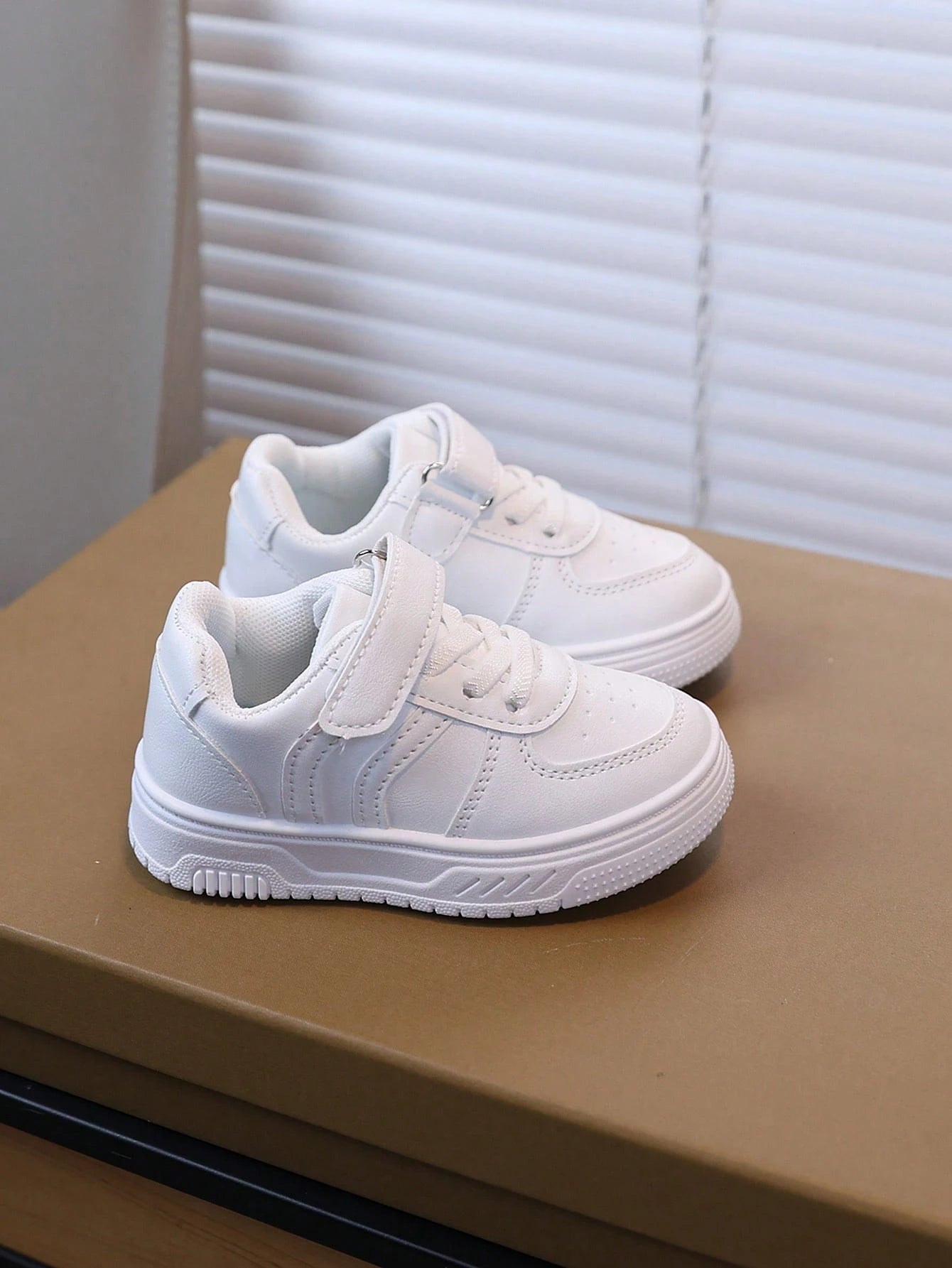 1 Pair Kids Autumn New Girls Soft Sole Slip-On Shoes, Baby Fashion Versatile Anti-Slip Tennis Shoes