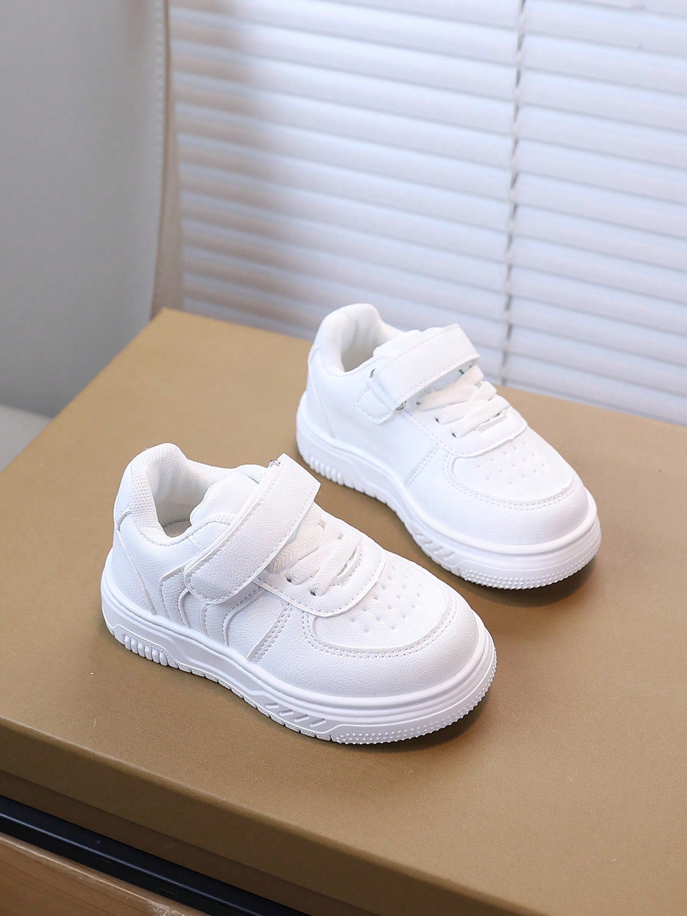 1 Pair Kids Autumn New Girls Soft Sole Slip-On Shoes, Baby Fashion Versatile Anti-Slip Tennis Shoes