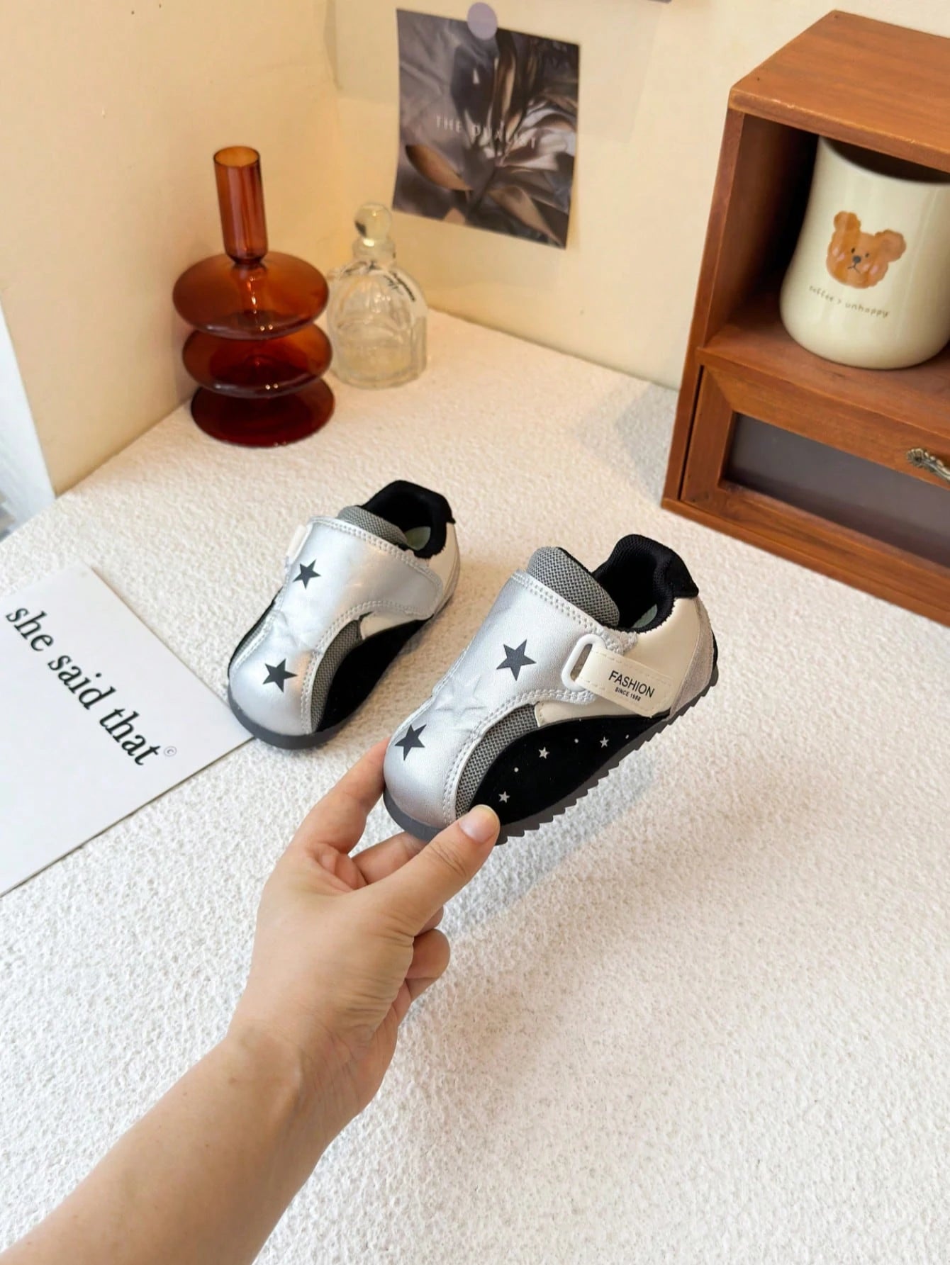 1 Pair Popular Girls' Star Silver Casual Shoes, Soft Sole, Anti-Slip, Breathable, Hook And Loop, Toddler Daily Versatile Walking Shoes