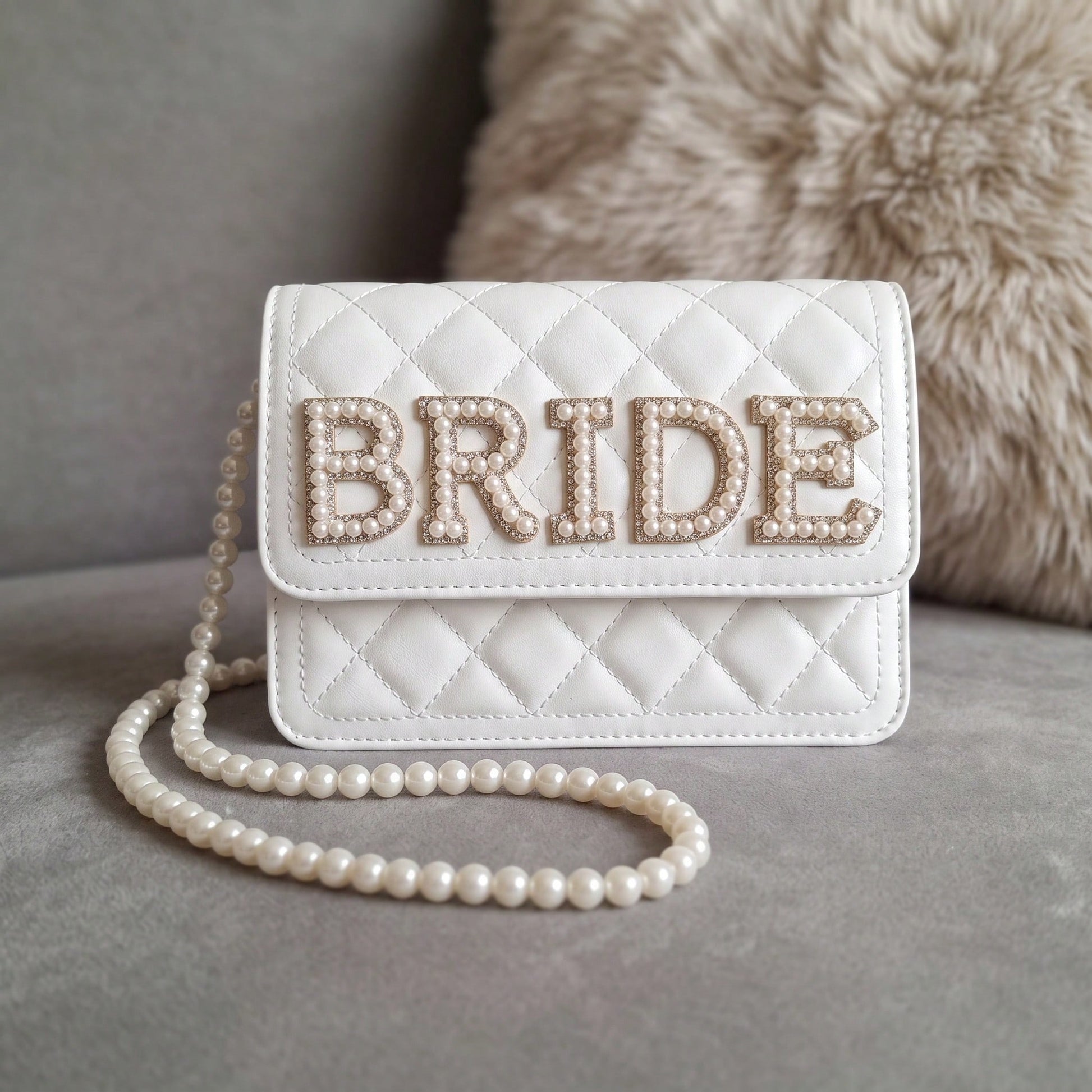 1 Pc Pearl Bride Clutch Bag Bridal Shower Wedding Engagement Honeymoon Trip Bachelorette Hen Party Decoration Wifey Mrs Gift Present, Elegant Pearl Bag