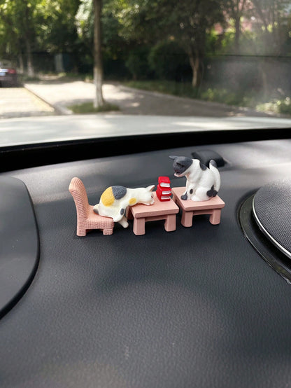 1 Set Cartoon Cute Realistic Kitten Car Dashboard Ornament, Creative Fun Cat Car Window Dashboard Decor, Realistic Mini Animal Figurine Handcrafted Decoration Accessory, Car Interior Small Ornament