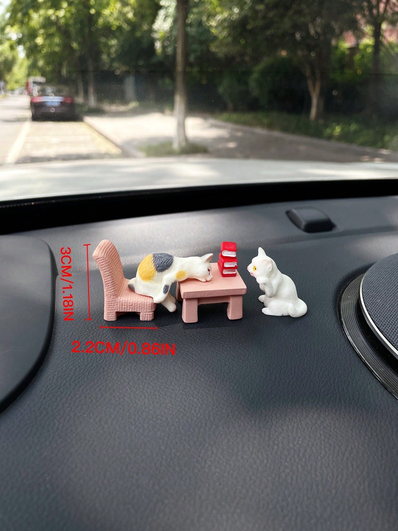 1 Set Cartoon Cute Realistic Kitten Car Dashboard Ornament, Creative Fun Cat Car Window Dashboard Decor, Realistic Mini Animal Figurine Handcrafted Decoration Accessory, Car Interior Small Ornament