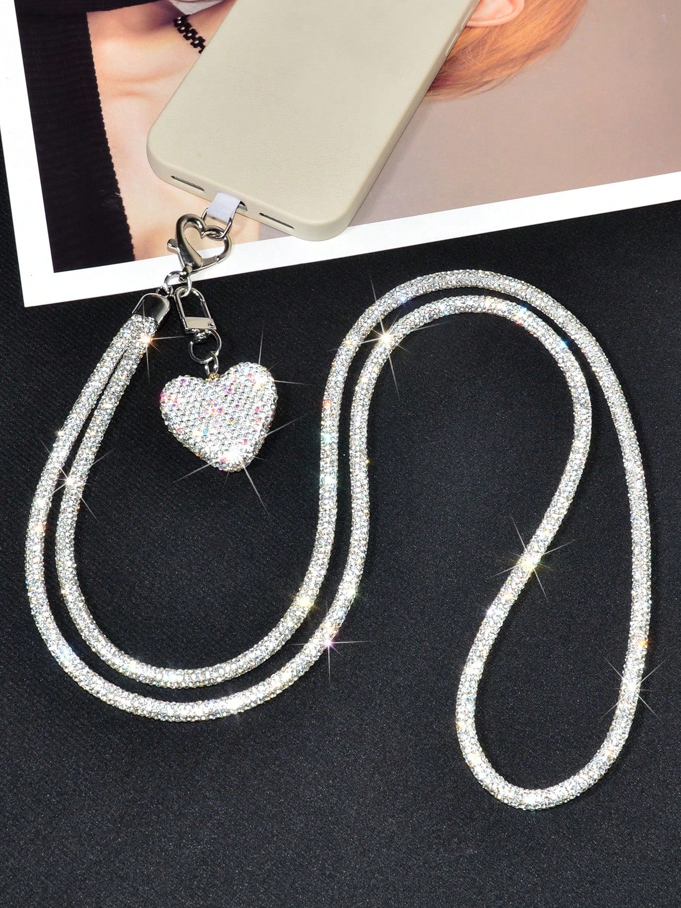 1 Set Silver Super Shiny Luxury Rhinestone Long Phone Heart Buckle Crossbody Lanyard, Creative Sparkling Rhinestone 3D Heart Car Key Chain Bag Charm Pendant, Women's High-End Fashion Full Rhinestone P