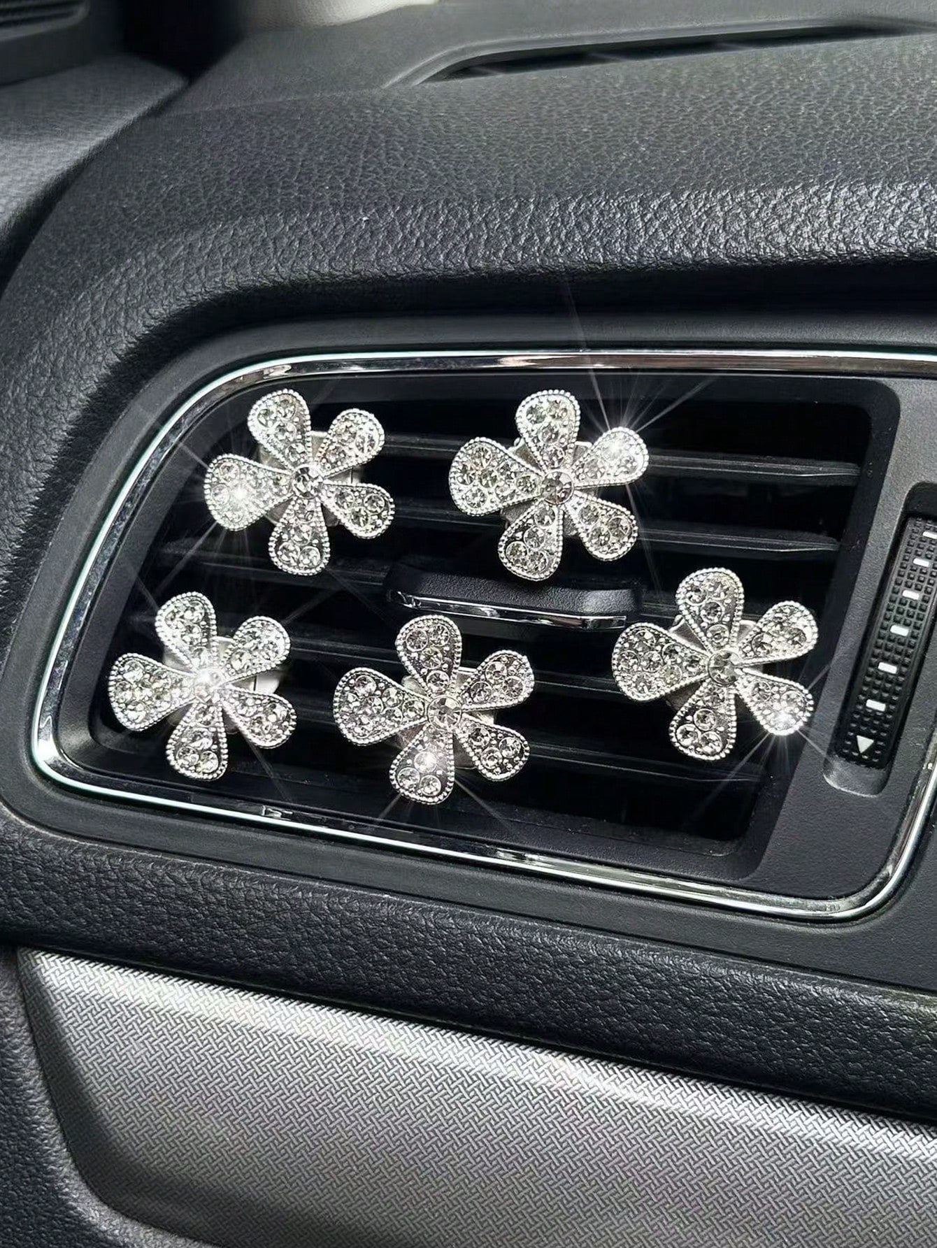 10pcs Rhinestone Flower Car Air Vent Decor, Crystal Rhinestone Car Air Vent Clip, Cute Car Air Vent Clip Interior Decoration Accessories, Suitable For Women And Girls, Decorative Diamond Car Decor Shi