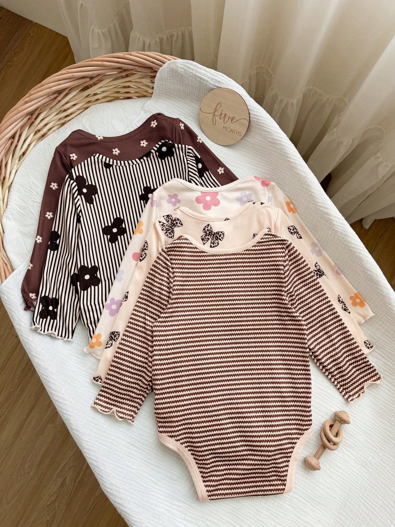 (10pcs Sets, Get 5 Set Random)Baby Girl Cute Knitted Floral & Striped Pattern Long Sleeve Autumn Romper Set