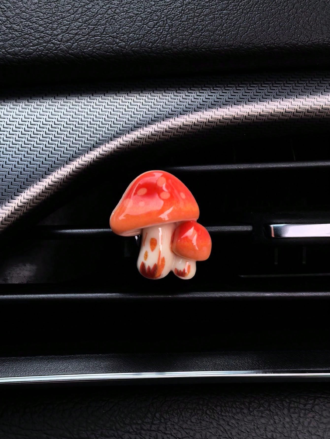 1pc/4pcs Car Interior Accessories With Cute Mushroom Decorations On The Air Vents Add Vitality To The Car Interior