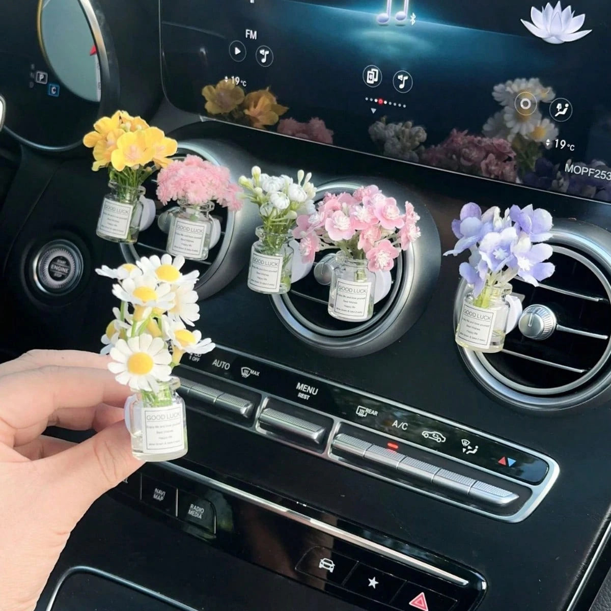 1pc Creative Car Air Vent Decor, Starry Sky Flower Transparent New Car Interior Air Conditioner Clip, Fragrance-Free (Please Clean Surface Material Before Use, Can Be Used As Decoration)