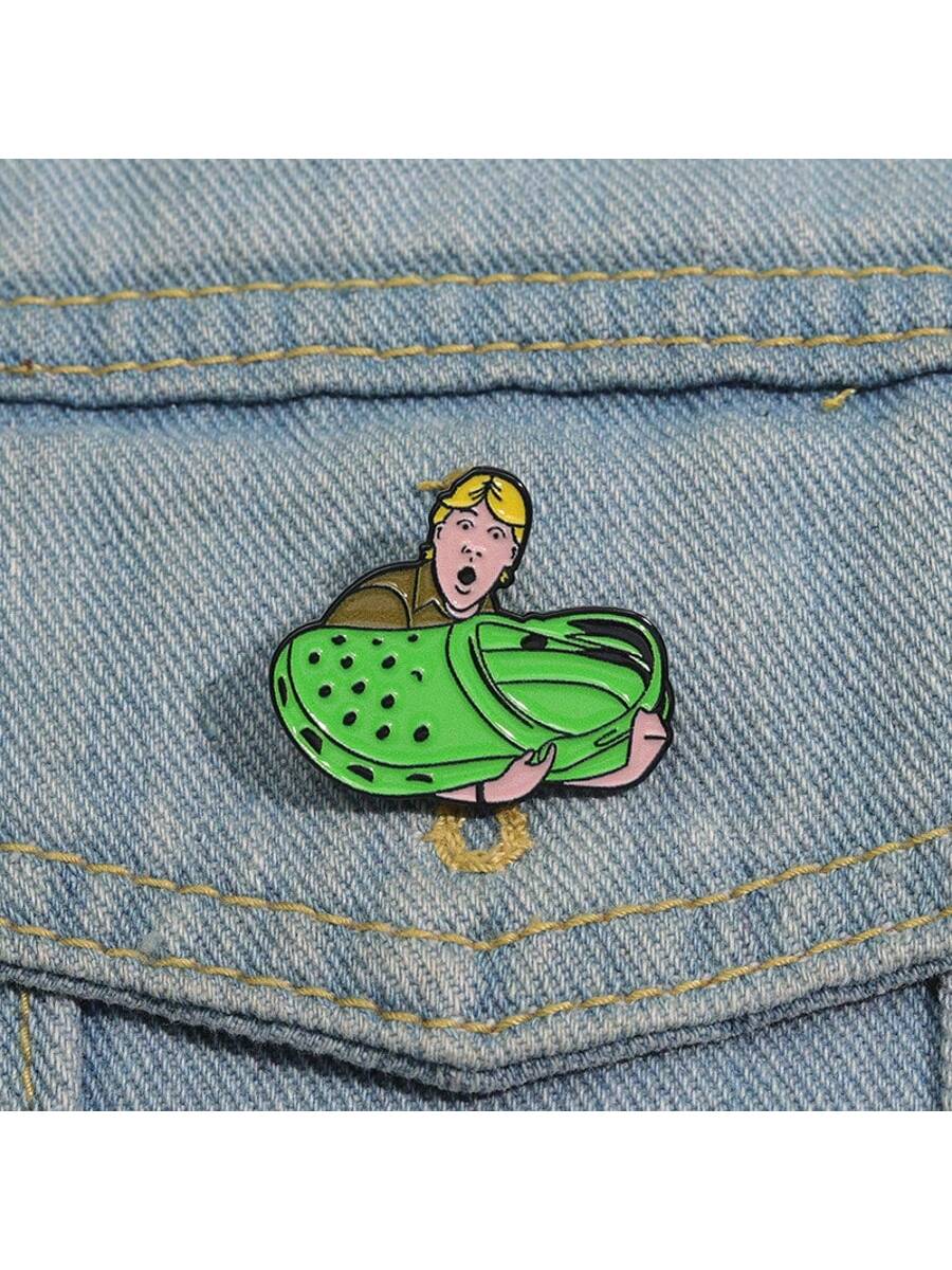 1pc Creative Cute Green Slipper Style Brooch Personalized Fun Boy Accessories Metal Badge Pin For Clothes Bag Charm Office Accessories Shirts Jacket Jewelry Christmas Halloween Autumn-Winter Accessori