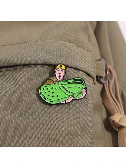 1pc Creative Cute Green Slipper Style Brooch Personalized Fun Boy Accessories Metal Badge Pin For Clothes Bag Charm Office Accessories Shirts Jacket Jewelry Christmas Halloween Autumn-Winter Accessori