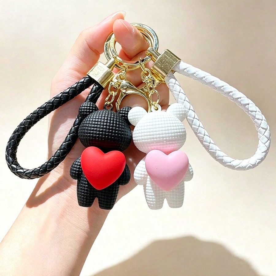 1pc Creative Cute Heart Knitted Bear Car Keychain/Couple Keychain Pendant/Backpack Charm/Exquisite Gift