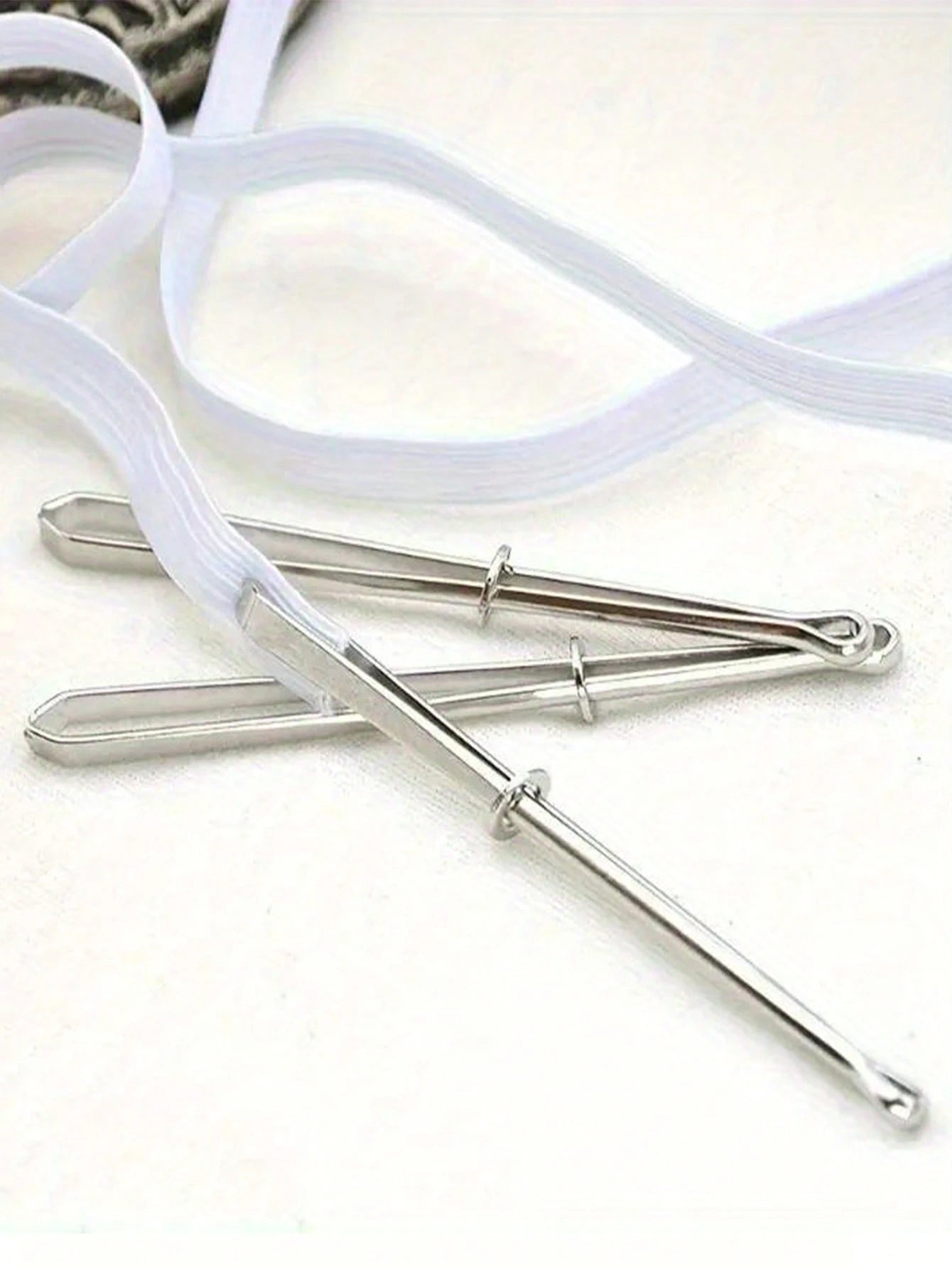 1pc Elastic Band Threader Clip For Sewing DIY, Belt Guide Needle Tool For Trousers