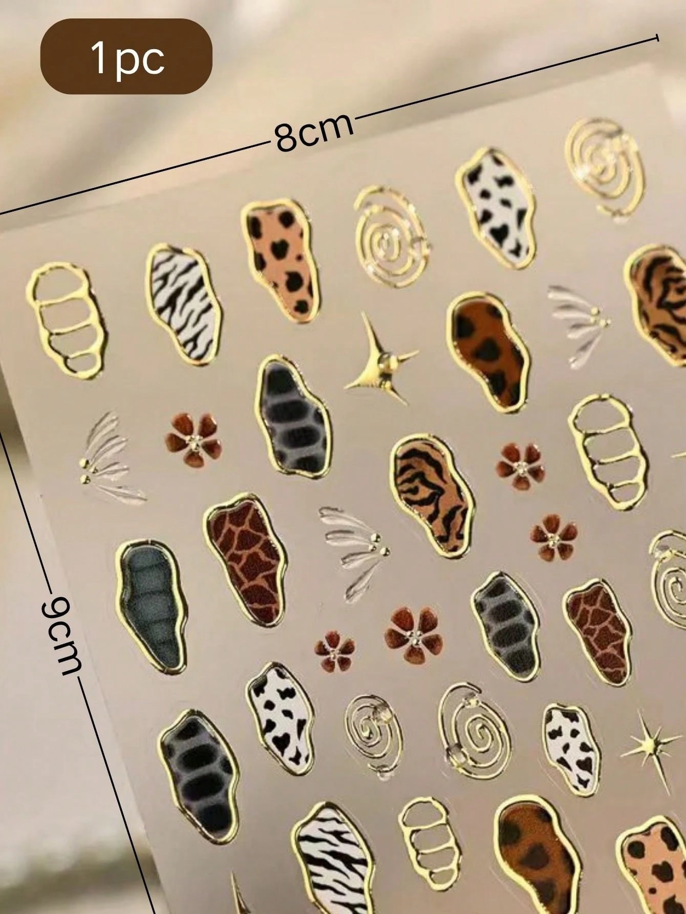 1pc Gilded Edge Multi-Style Animal Texture Face Stickers, Spiral Line Silver Glitter Four-Pointed Star, American Vintage Hot Girl Photography Cold Tone Smoky Highlight Makeup Stickers, Self-Adhesive