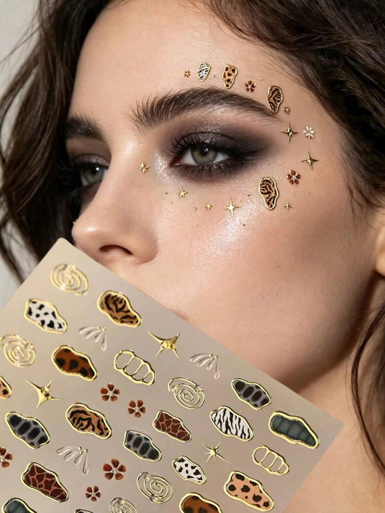 1pc Gilded Edge Multi-Style Animal Texture Face Stickers, Spiral Line Silver Glitter Four-Pointed Star, American Vintage Hot Girl Photography Cold Tone Smoky Highlight Makeup Stickers, Self-Adhesive