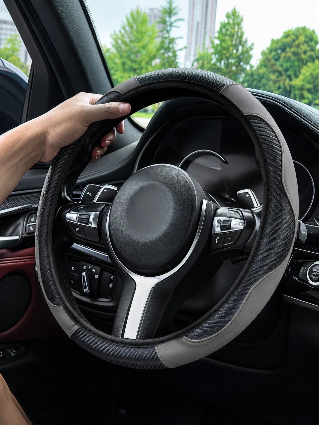 1pc Grey Carbon Fiber Leather Comfortable Car Steering Wheel Cover Without Inner Ring, Car Decor Suitable For 14.5-15 Inch Steering Wheel, Car Interior Accessory, Unisex, All Season