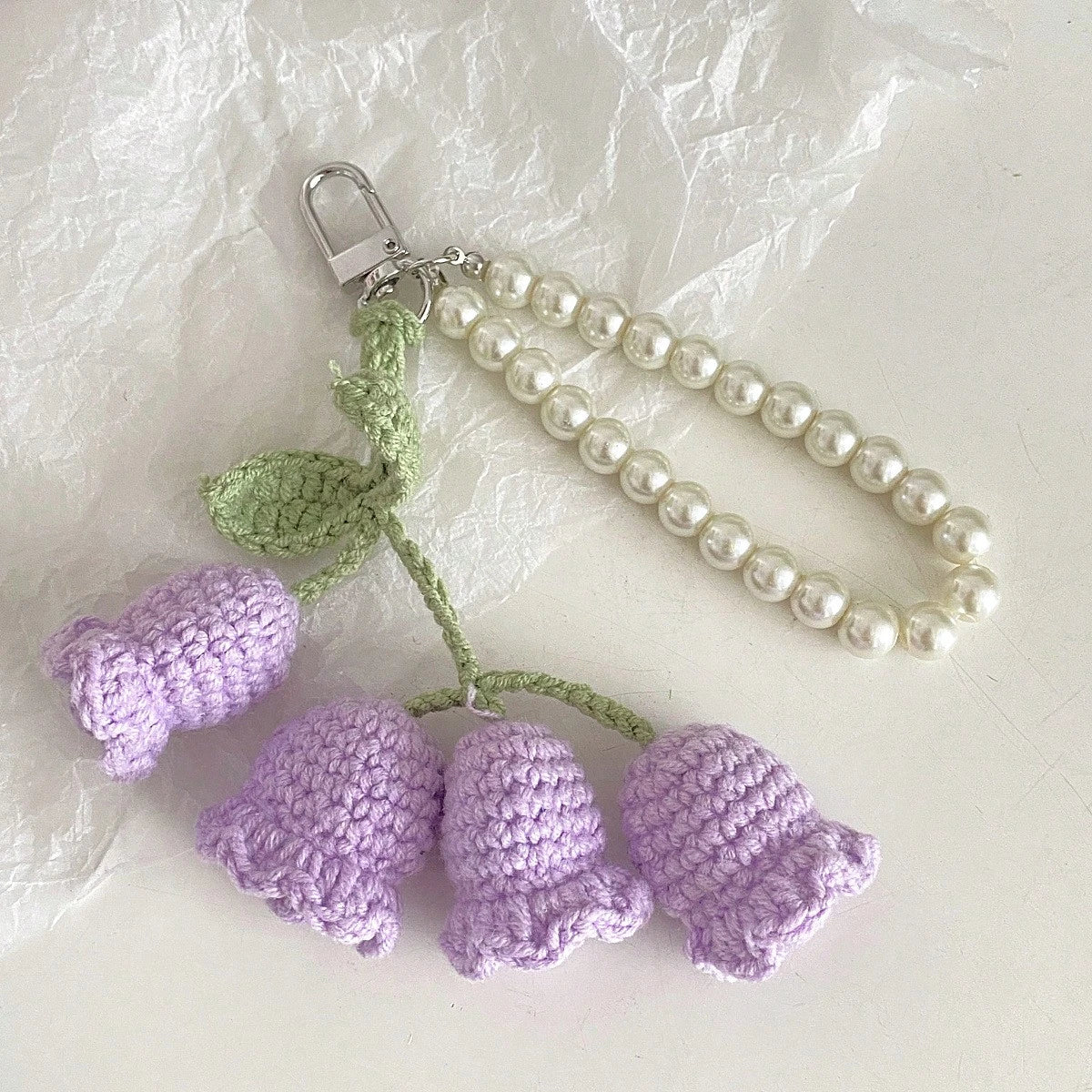 1pc Handmade Crochet Lily Of The Valley Keychain With Pearl Chain, Bohemian Style Bag Charm/Pendant, Unique Birthday Gift Or Party Favor, Length 22cm (8.66 Inches), Soft Floral Design, Crocheted Flowe