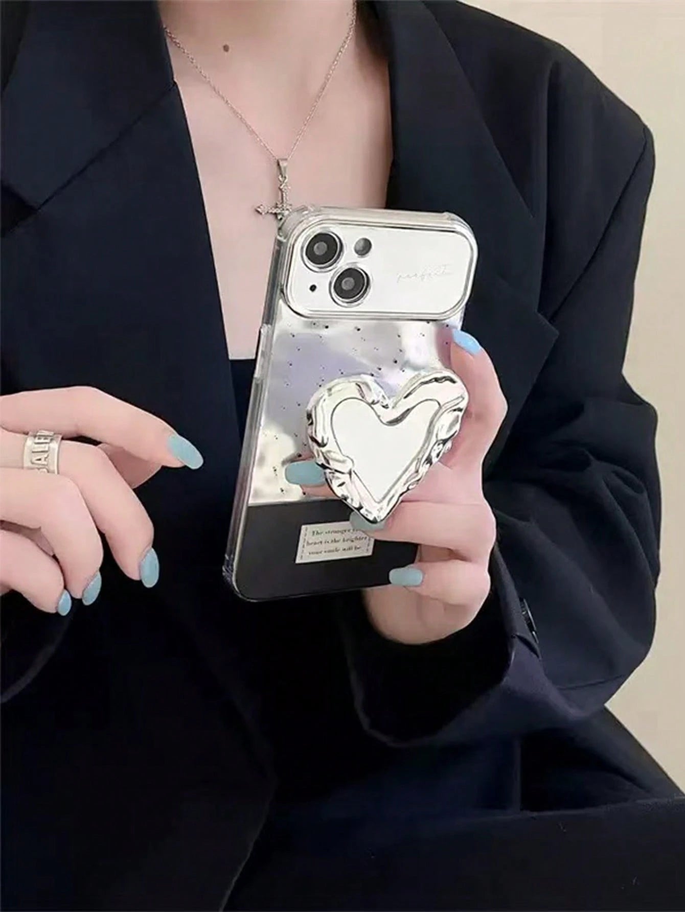 1pc Heart-Shaped Mirror Airbag Phone Stand, Electroplated Shiny Silver Creative Cool Niche High Aesthetic Ins Style, Portable Photo Editing Tool, Comfortable Desktop Stand, Telescopic Push-Pull Design