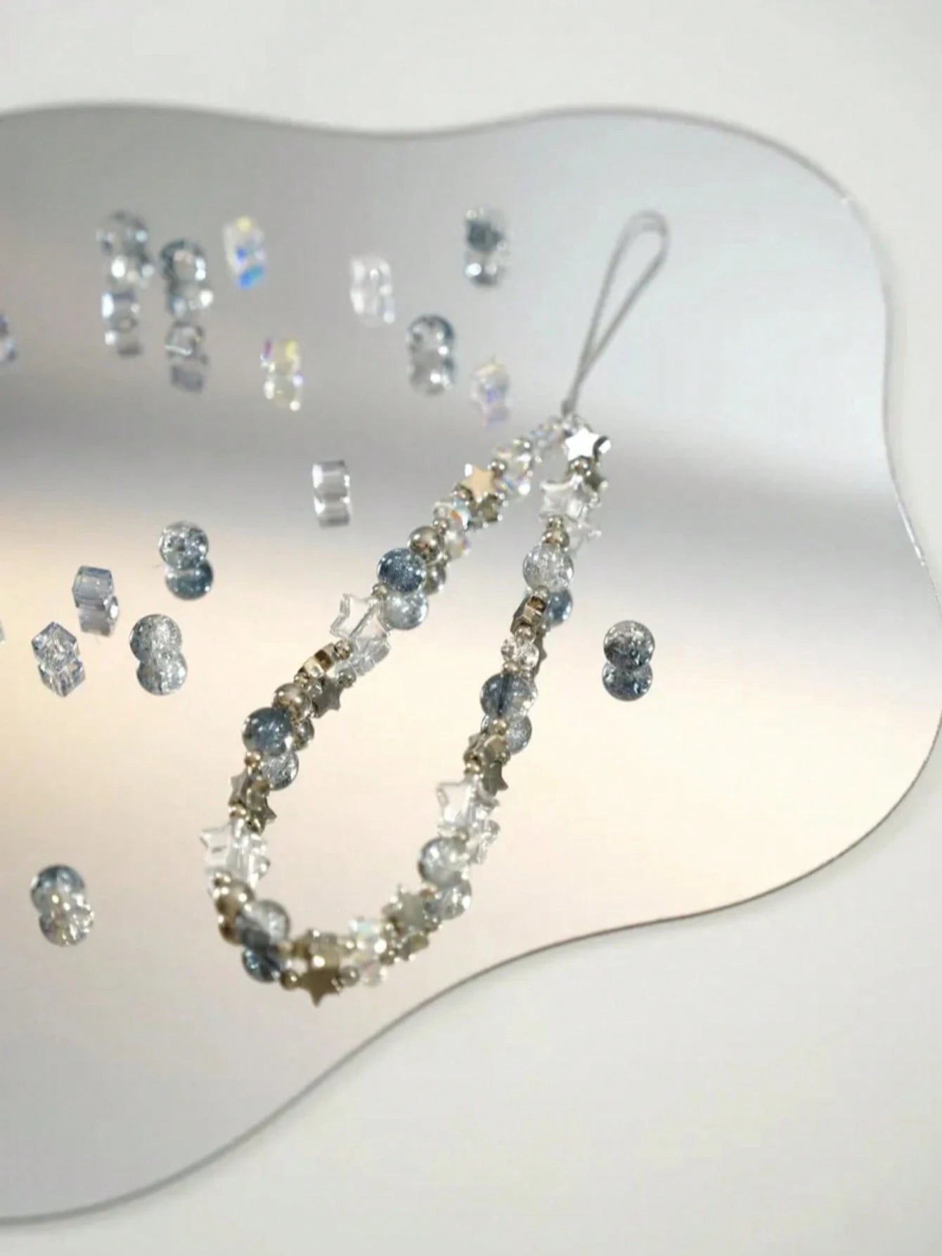 1pc Ice Blue Crackle Crystal Beaded Phone Lanyard Silver Metal Star Clear Transparent Glass Bead Detachable Thin String Wrist Strap Decor For Cell Phone CCD Camera Handbag Minimalist Cool Tone Aesthet