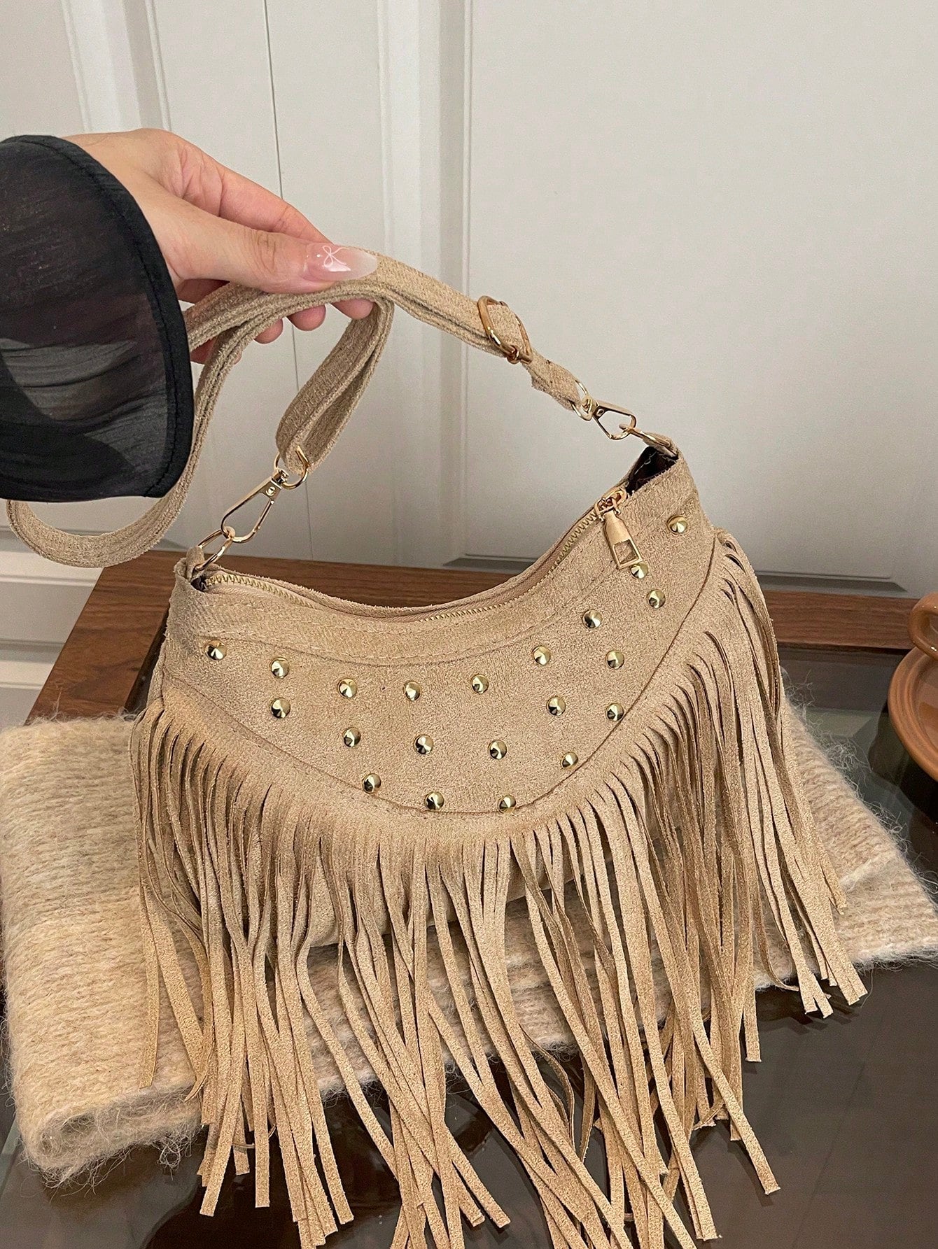 1pc Khaki Suede Fabric Smooth Zipper Rivet Inlaid Tassel Decor Fashion Versatile Casual Solid Color Unique Minimalist Crossbody Bag, Suitable For Women's Daily Use