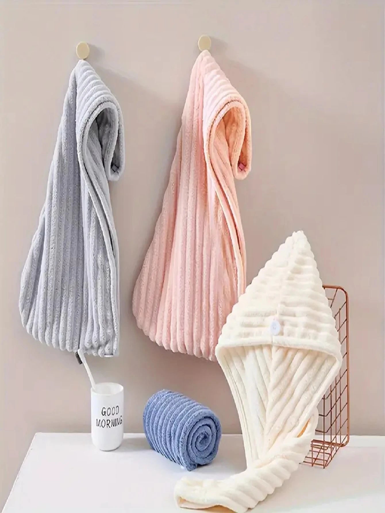 1pc Microfiber Towel, 300Gsm Soft Wavy Hair Drying Cap, Minimalist Solid Color Bathroom Towel, Super Absorbent Quick Dry Curly Hair Turban, Anti-Frizz Wet Hair Bath Cap, Bathroom Accessories