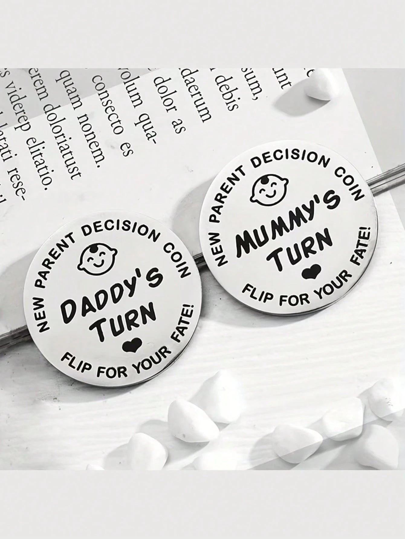 1pc/Set Stainless Steel Parent Decision Coin, Novelty Item, Double-Sided Metal Commemorative Coin, Random Design (1 Set: 1 Mom & 1 Dad Design; 2 Sets: 1 Mom & 1 Dad Design + 1 Dad & 1 Dad Design), Gif