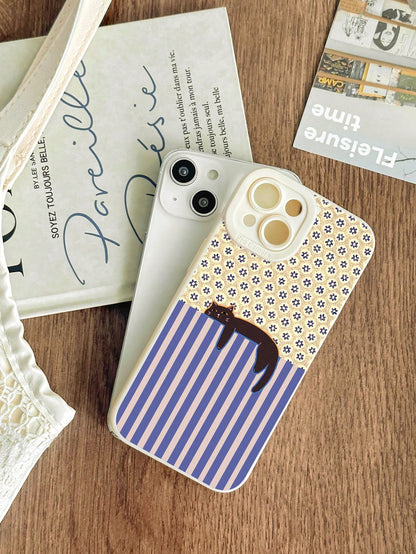 1pc Slouchy Black Cat & Vintage Floral Tile Print Phone Case, Pink Faux Leather Texture Anti-Drop Protective Cover, Cute Girly & Vintage Aesthetic Design, Cute Phone Case, Flower Phone Case, Compatibl