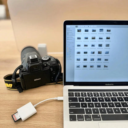 1pc Unisex Portable USB-C/Lightning 2-In-1 Card Reader Dual Slot SD/TF High-Speed Transfer Plug & Play Smart Compatible With All Devices Apple Android Camera Travel Office Streaming Essential Digital
