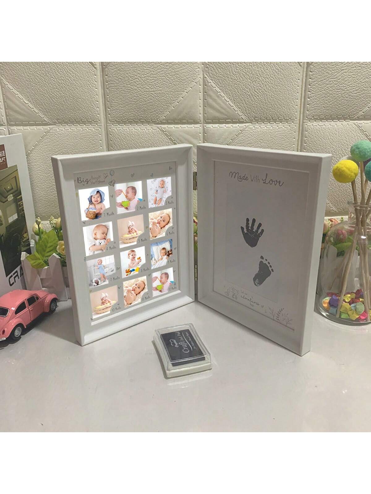 1pc White Book-Style Baby's 1st Year Growth Hand & Foot Print Photo Frame, Plastic Material Suitable For Daily Use & Commemorative Occasions (Requires 12pcs 4x4cm Photos, Hand & Foot Print Size: 8.5X1