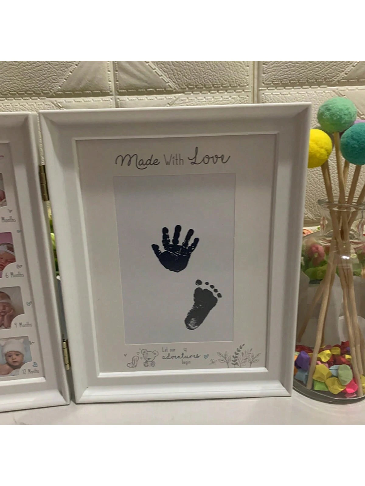 1pc White Book-Style Baby's 1st Year Growth Hand & Foot Print Photo Frame, Plastic Material Suitable For Daily Use & Commemorative Occasions (Requires 12pcs 4x4cm Photos, Hand & Foot Print Size: 8.5X1