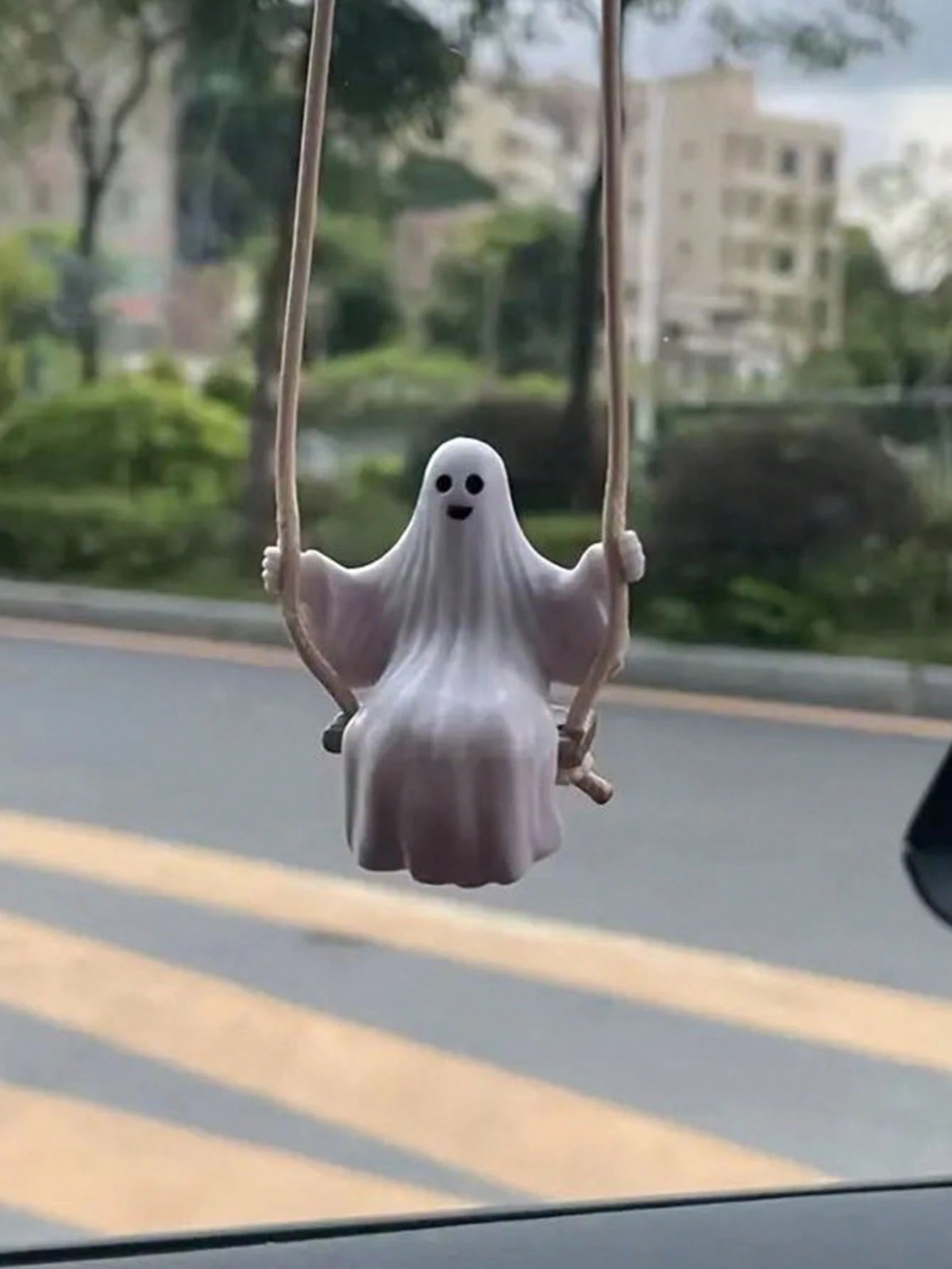 1pc White PVC Swing Ghost Car Pendant, Suitable For Rear View Mirror Decoration, Home Garden Decor