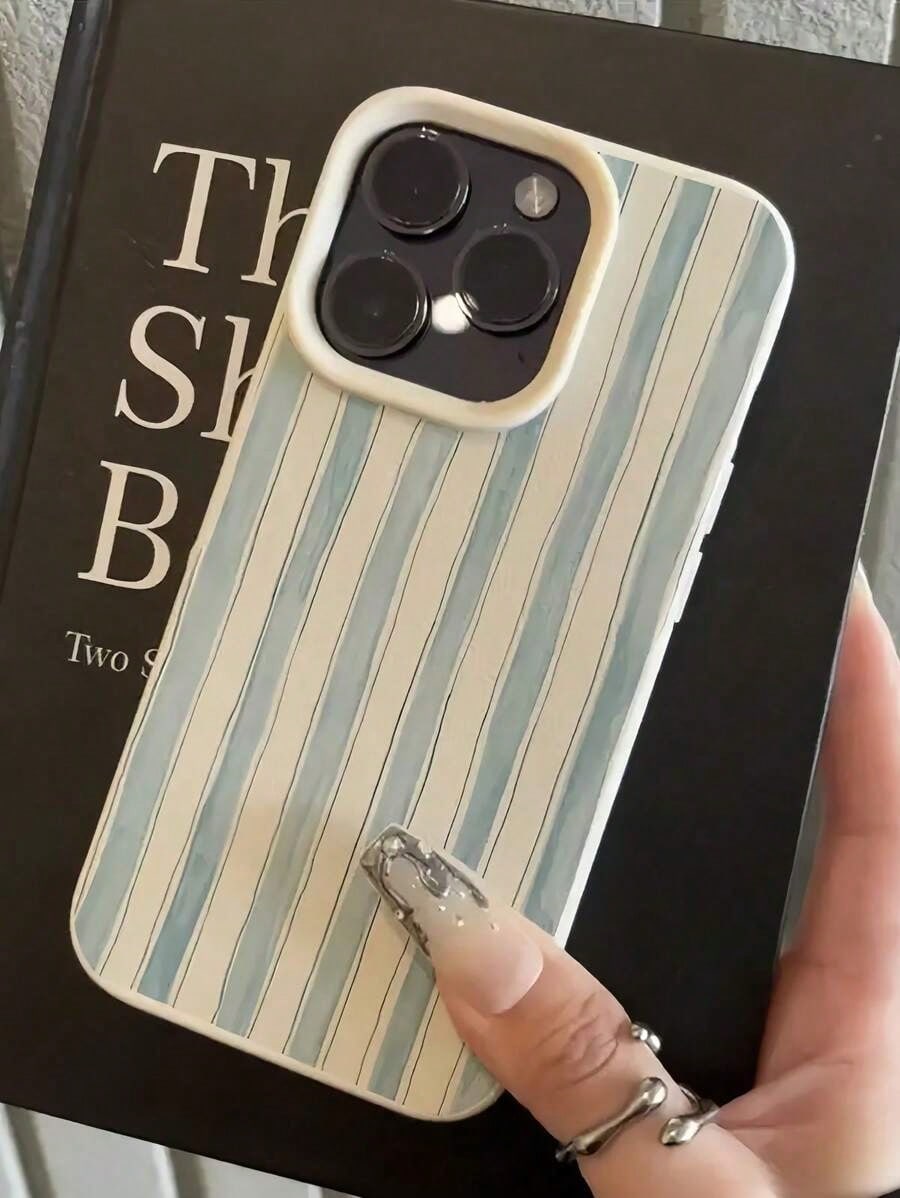 1pc White Wavy Blue Striped Pattern Full Coverage TPU Shockproof Phone Case Compatible With Apple 16, 15, 14, 13, 12, 11 Pro Max, And Series