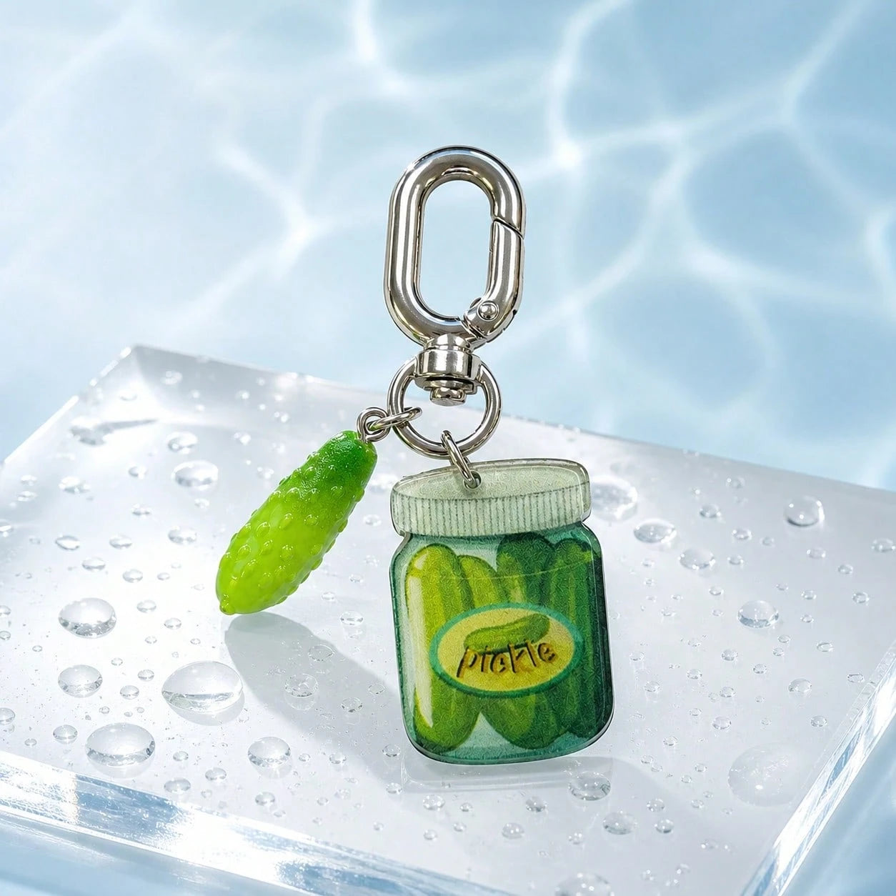 1pc Women's Artificial Cucumber Pendant, Artificial Pickled Cucumber Bottle Pendant Keychain, Funny Fruit & Vegetable Bag Charm