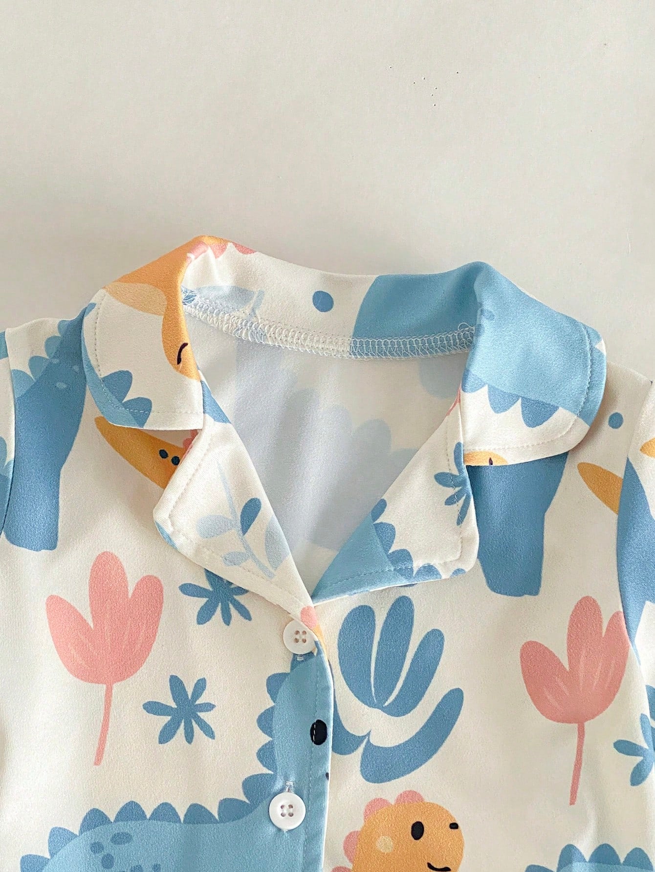 2-Piece Baby Boys Cute White Summer Pajamas,Family Matching Soft Knit Dinosaur Print Sleepwear Set With Lapel Collar And Shorts For Newborn Toddlers