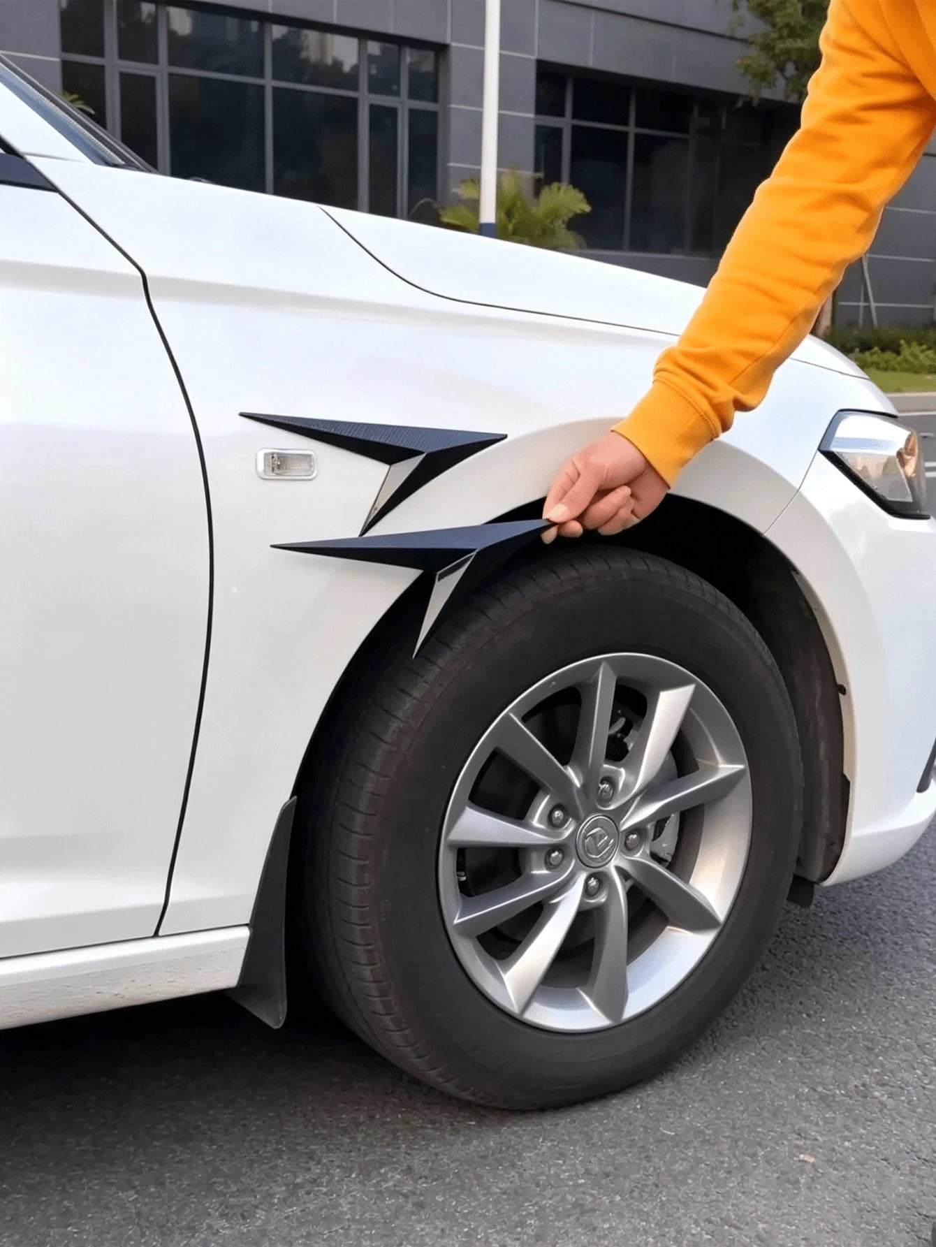 2 Universal V-Shaped Mudguard Vent Stickers, Waterproof Self-Adhesive Hood Air Intake Covers, Suitable For Sedans And SUVs