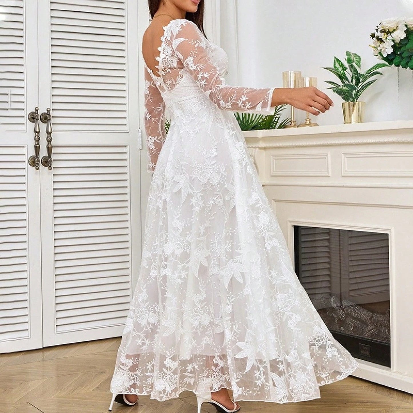 2026 New European And American Lace Women's Long Sleeve Off-Shoulder White Bridal Wedding Dress Gown