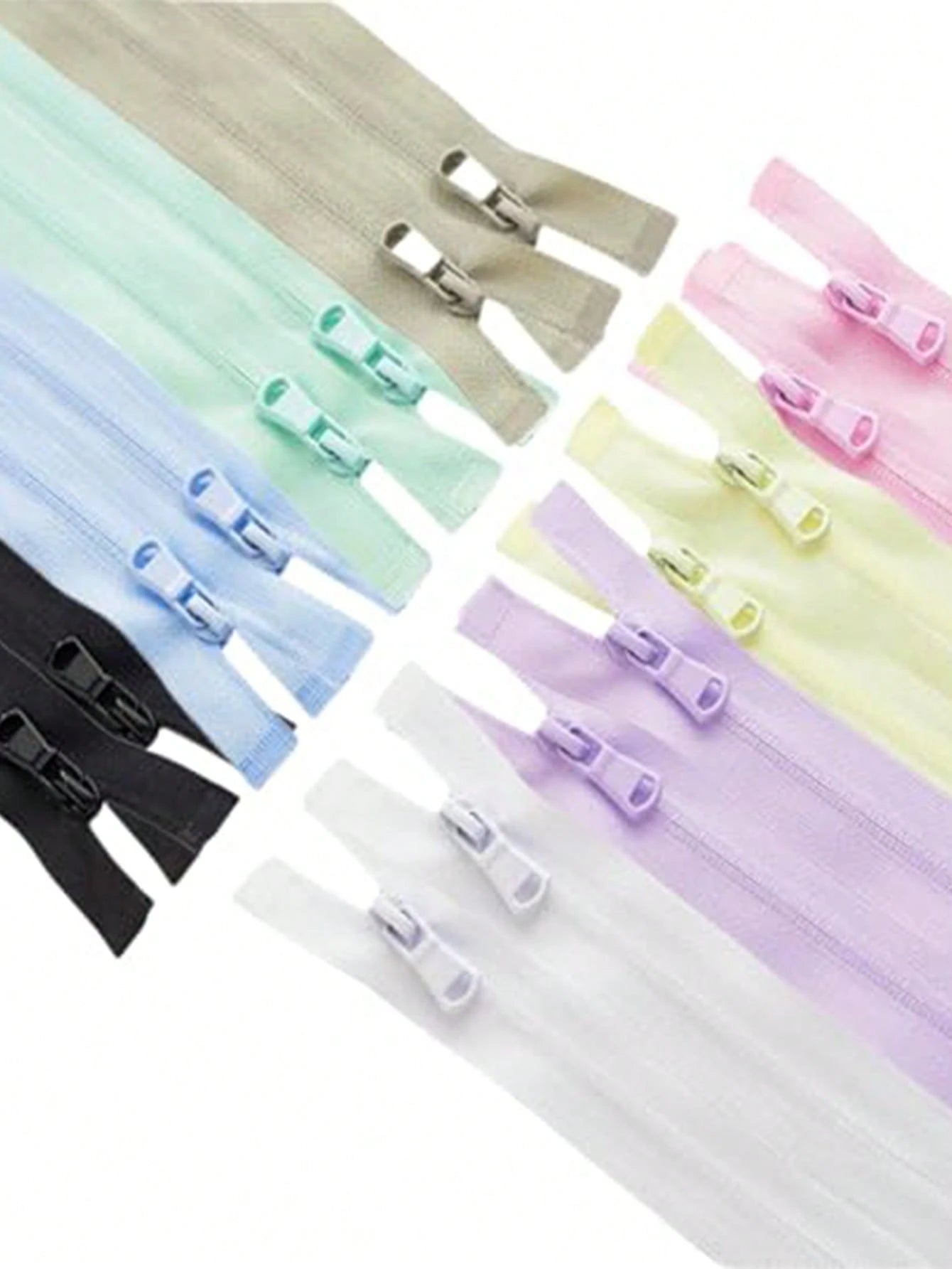 20pcs Mixed Color #3 Nylon Zippers, 7.87 Inch Closed Length, Suitable For DIY Handicraft Zippers, Applicable For Bags, Garments And Sewing Projects