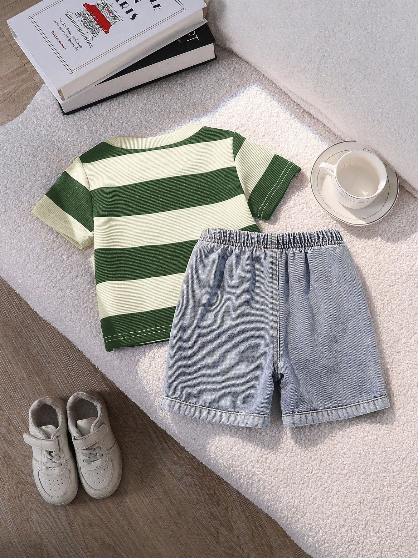 2pcs Baby Boy Casual Cute Black & White Striped Short Sleeve T-Shirt And Denim Shorts Set, Suitable For Spring/Summer