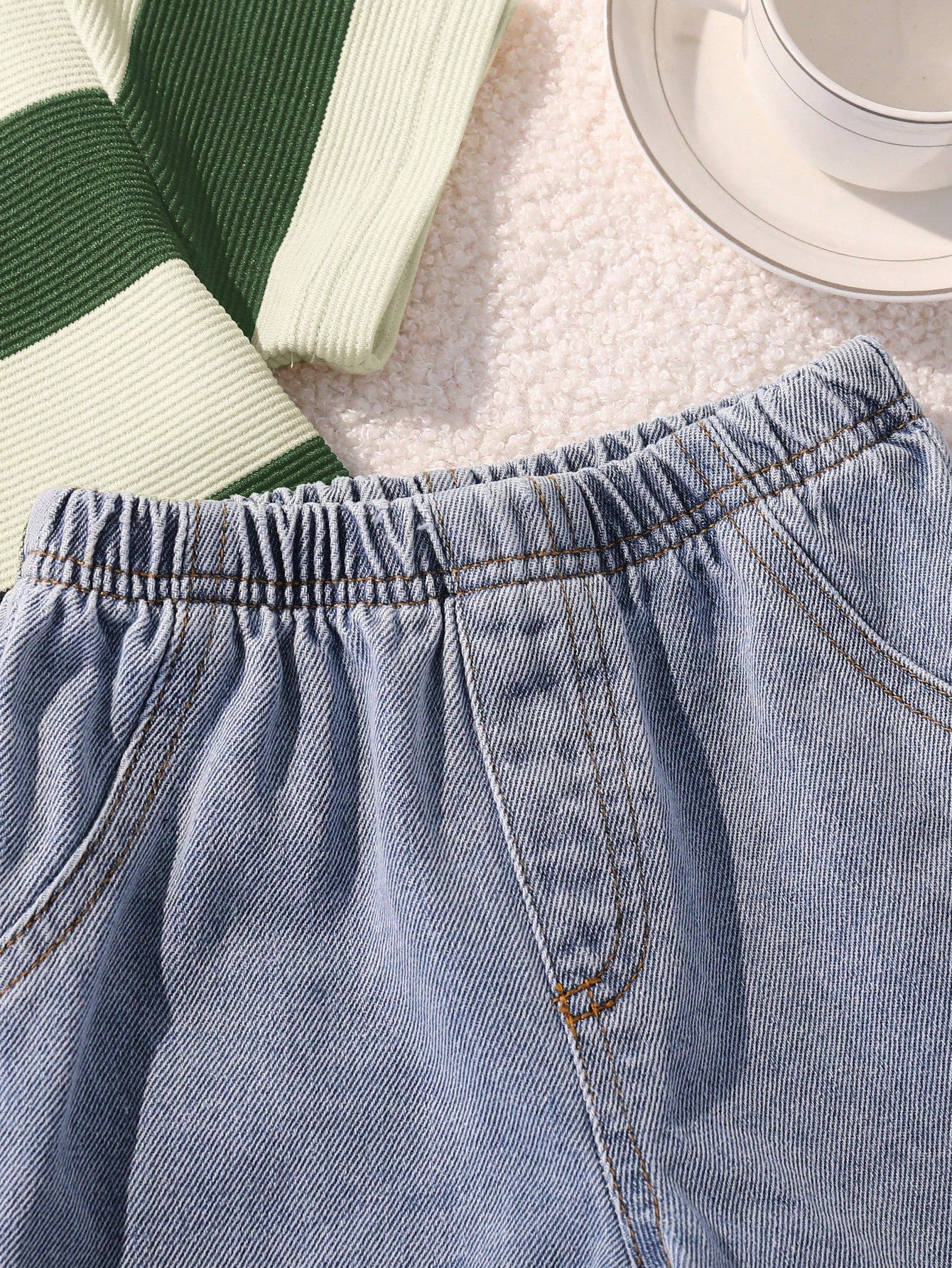 2pcs Baby Boy Casual Cute Black & White Striped Short Sleeve T-Shirt And Denim Shorts Set, Suitable For Spring/Summer
