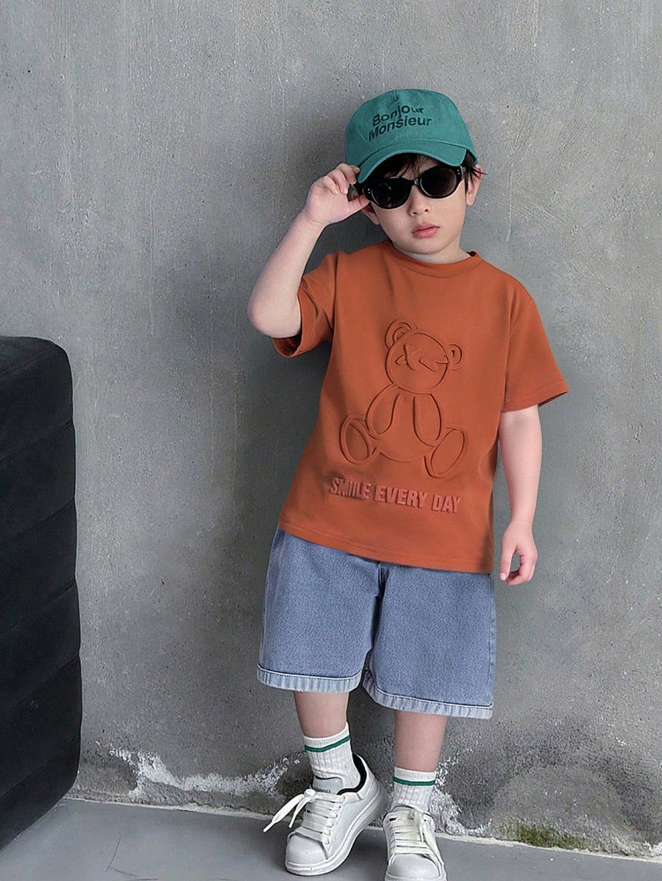 2pcs Baby Boy Casual Cute Black & White Striped Short Sleeve T-Shirt And Denim Shorts Set, Suitable For Spring/Summer