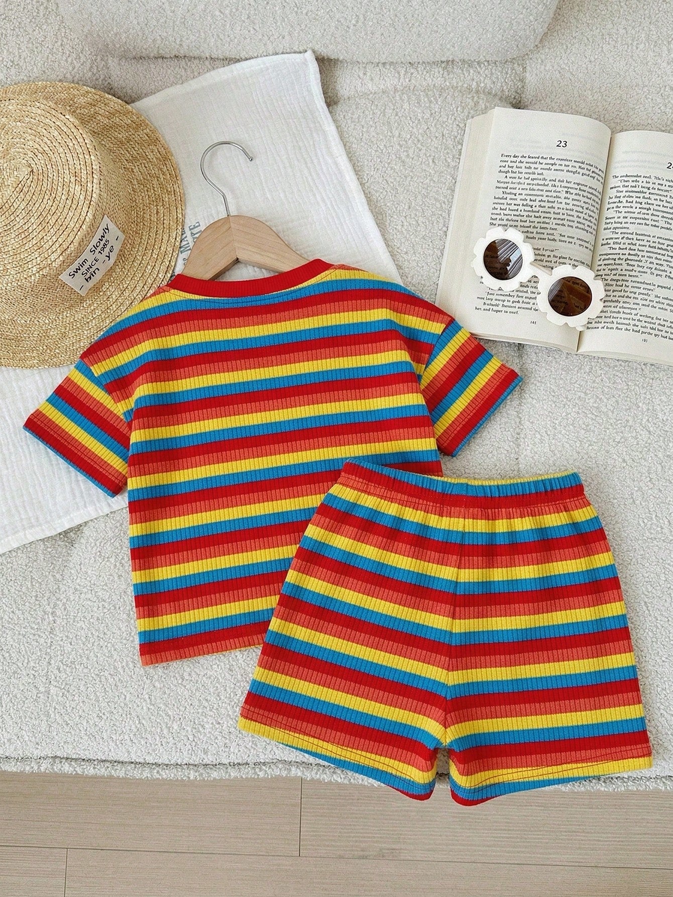 2pcs Baby Girl Knitted Rainbow Striped Round Neck T-Shirt And Shorts Set,Red Stripe,Summer,Casual,Cute,Vacation Colorful Clothes For Girls