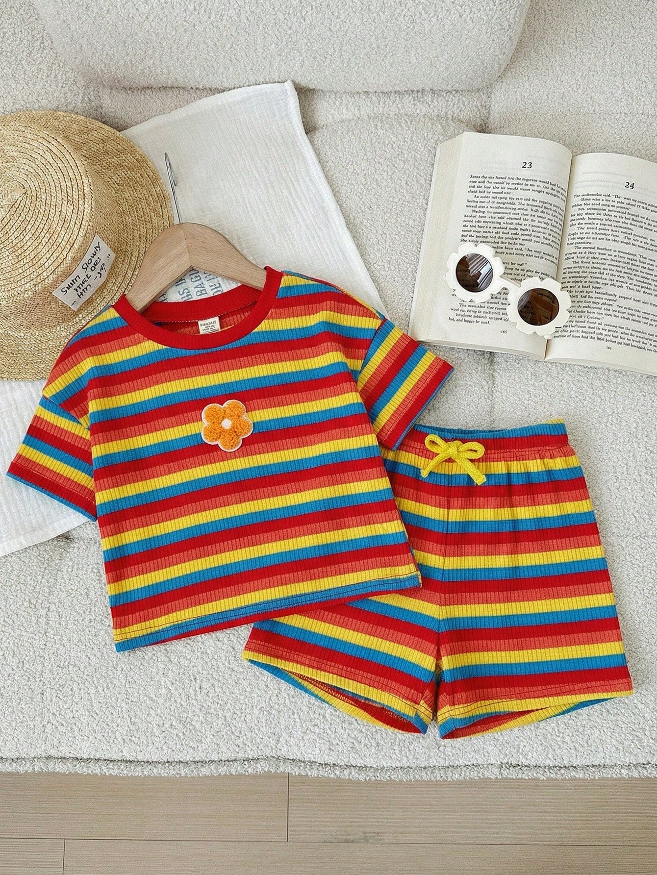 2pcs Baby Girl Knitted Rainbow Striped Round Neck T-Shirt And Shorts Set,Red Stripe,Summer,Casual,Cute,Vacation Colorful Clothes For Girls