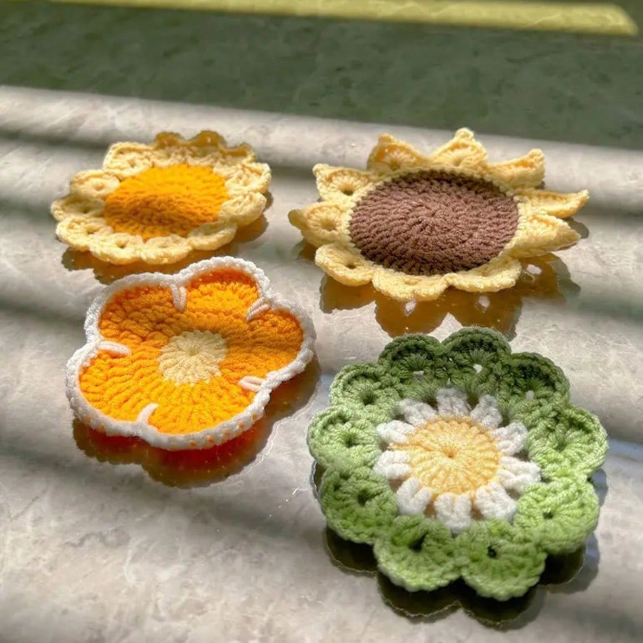 2pcs Handmade Knitted Floral Coasters, Cute Sunflower Good Luck Flower Car Cup Mats, Random Sunflower Coasters Sent