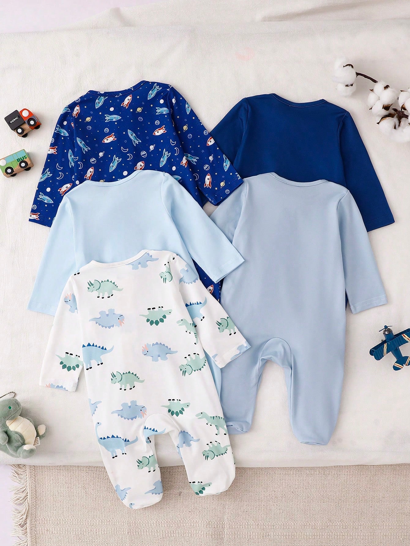 [2pcs Randomly Sent]Newborn Long Sleeve Footed Jumpsuit 2-Piece Set, With Matching Beanie, English Print Ribbed Baby Jumpsuit, Newborn Baby Home Pajamas, All-Season Newborn Full Moon Outing Crawler