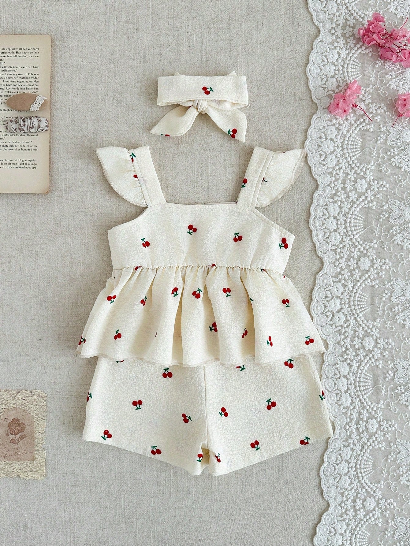 2pcs/Set Baby Girls' Summer Outfit Cute Cherry Print Camisole Top Elastic Waist Shorts Headband Soft Red And White Summer Cute Vacation Clothing Set